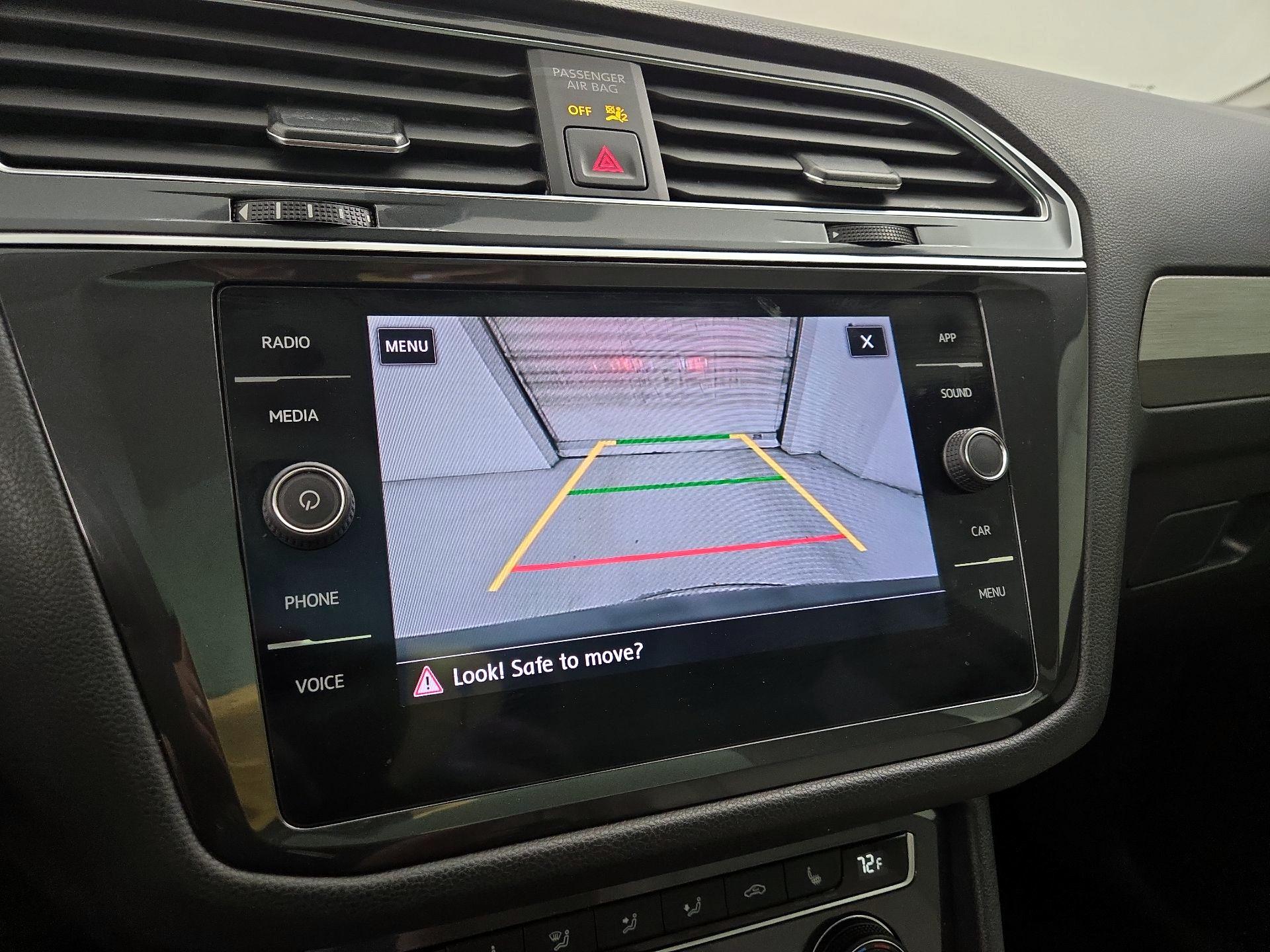 Thumbnail: 2020 Volkswagen Tiguan - 14