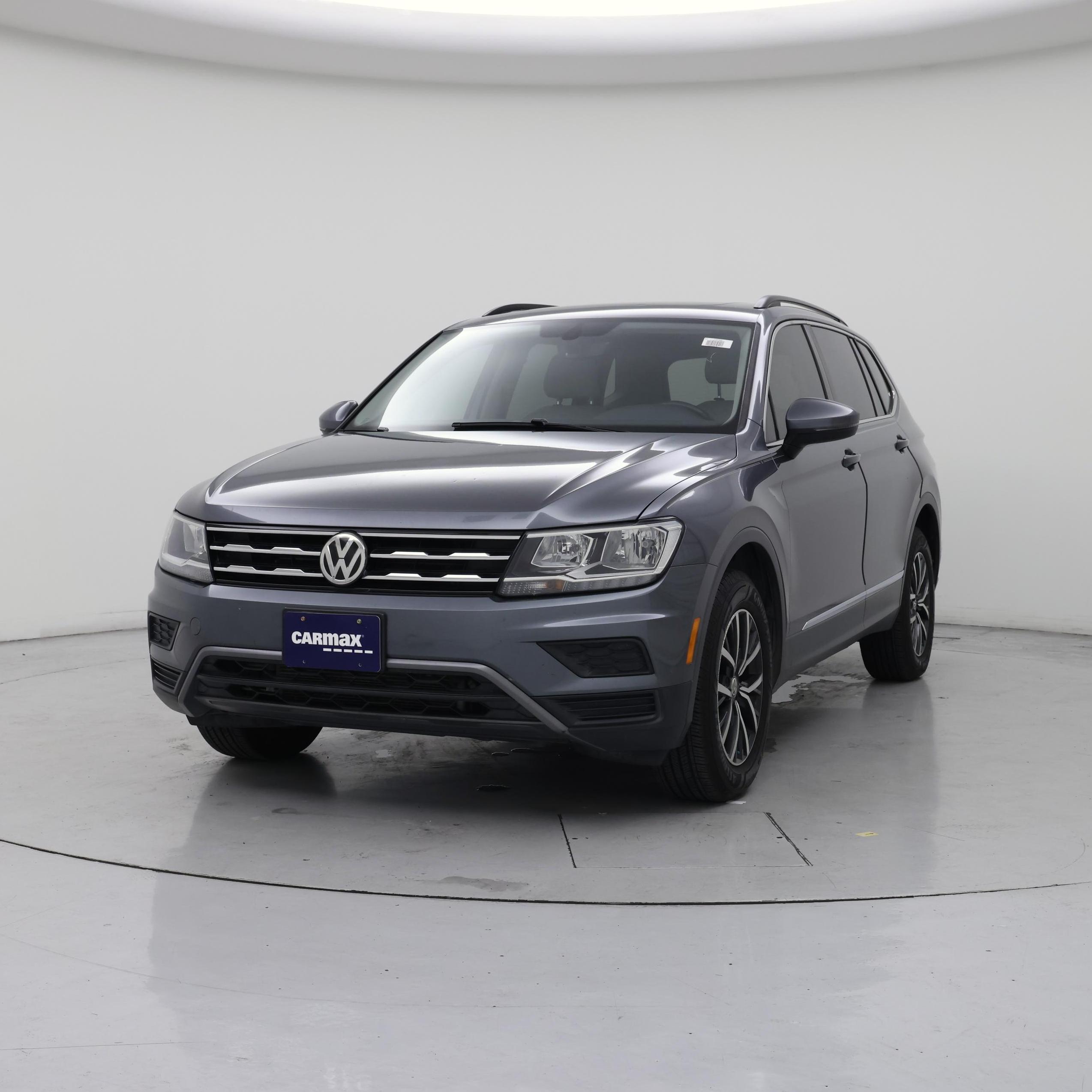 Thumbnail: 2020 Volkswagen Tiguan - 4