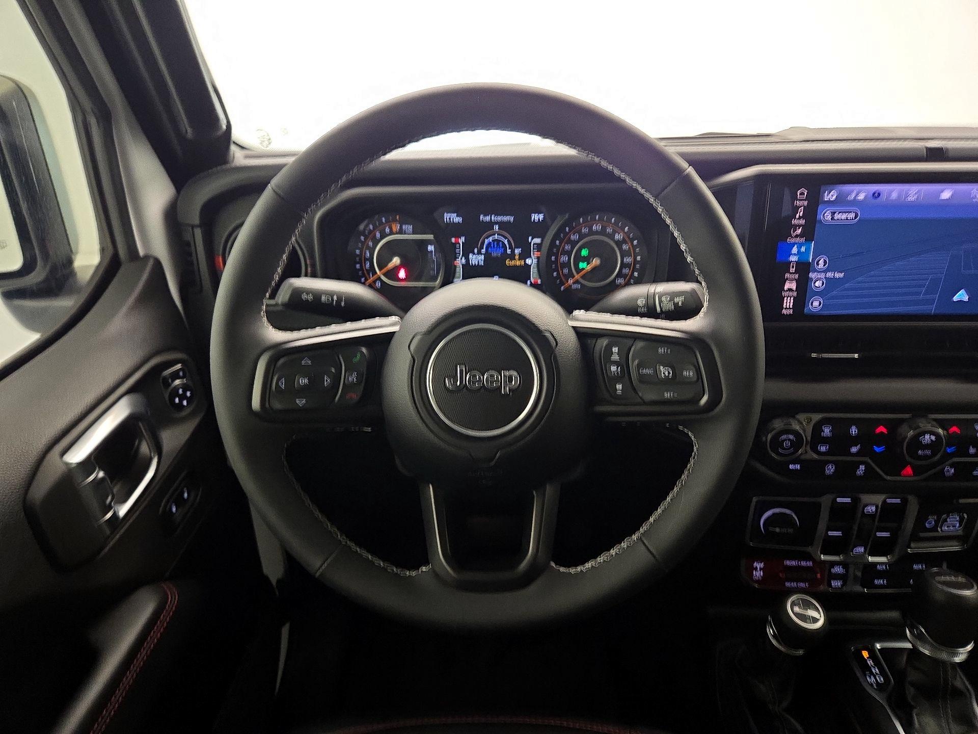Thumbnail: 2025 Jeep Gladiator - 10