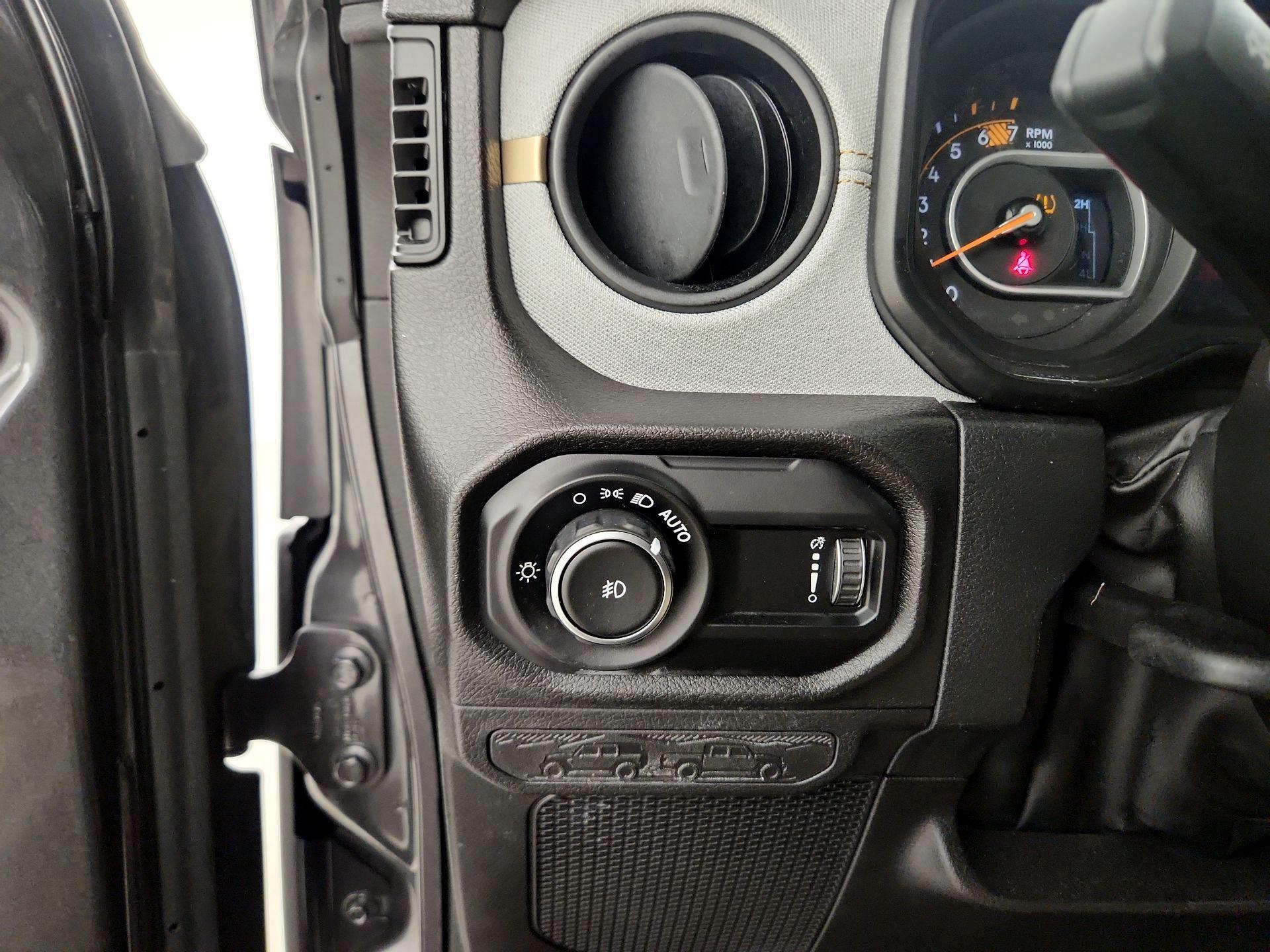 Thumbnail: 2024 Jeep Wrangler - 11