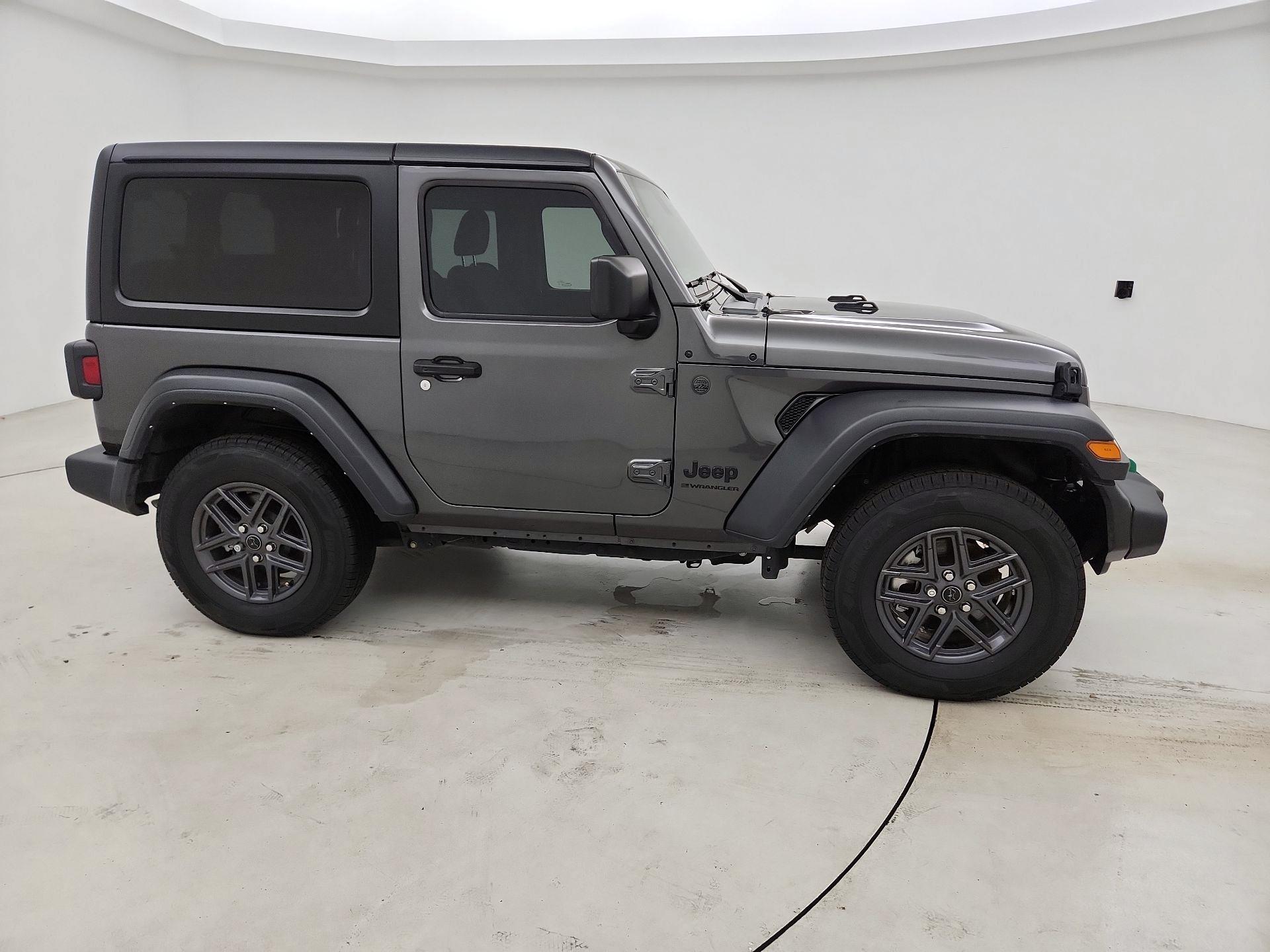 Thumbnail: 2024 Jeep Wrangler - 4
