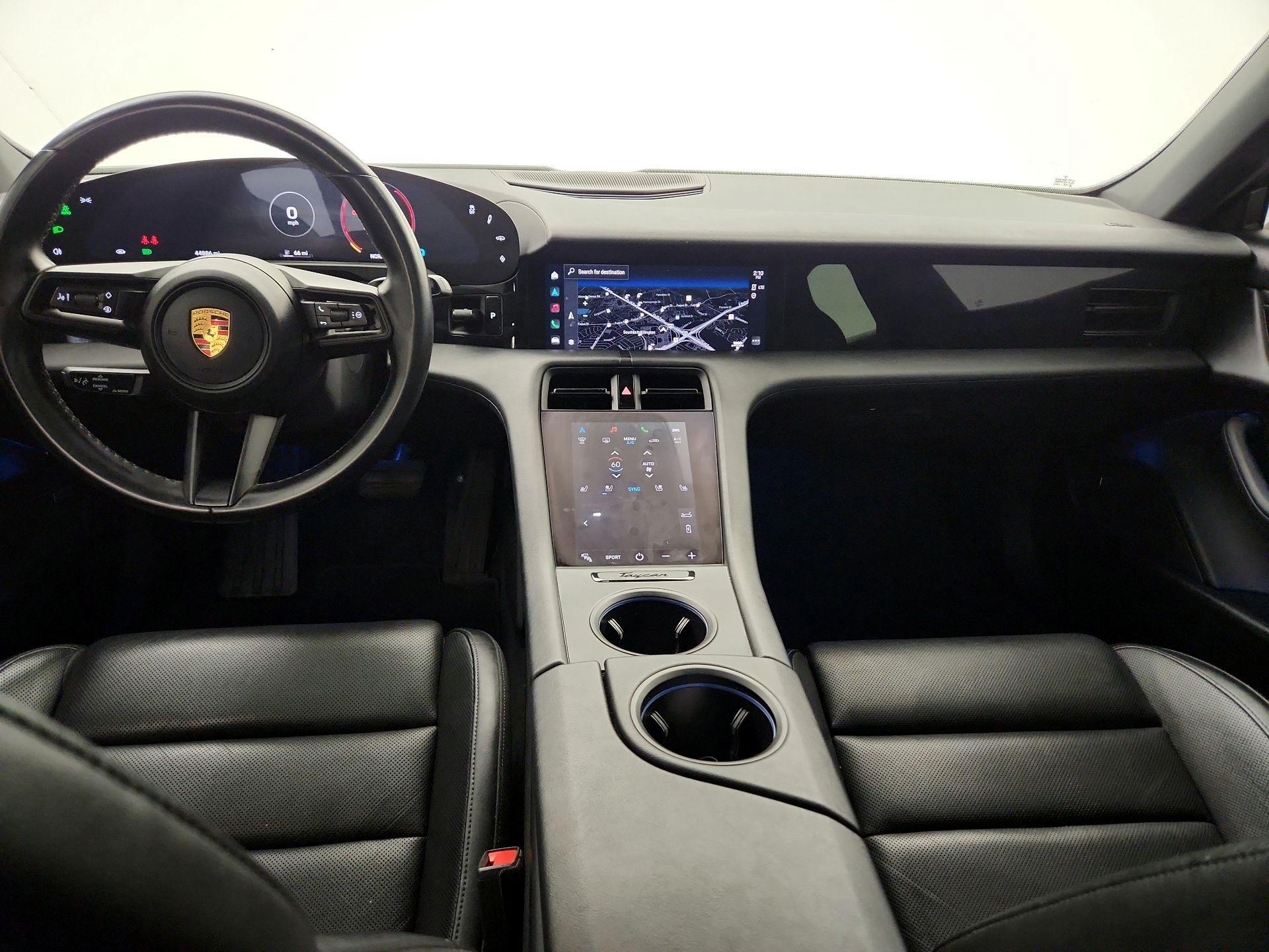 Thumbnail: 2022 Porsche Taycan - 9