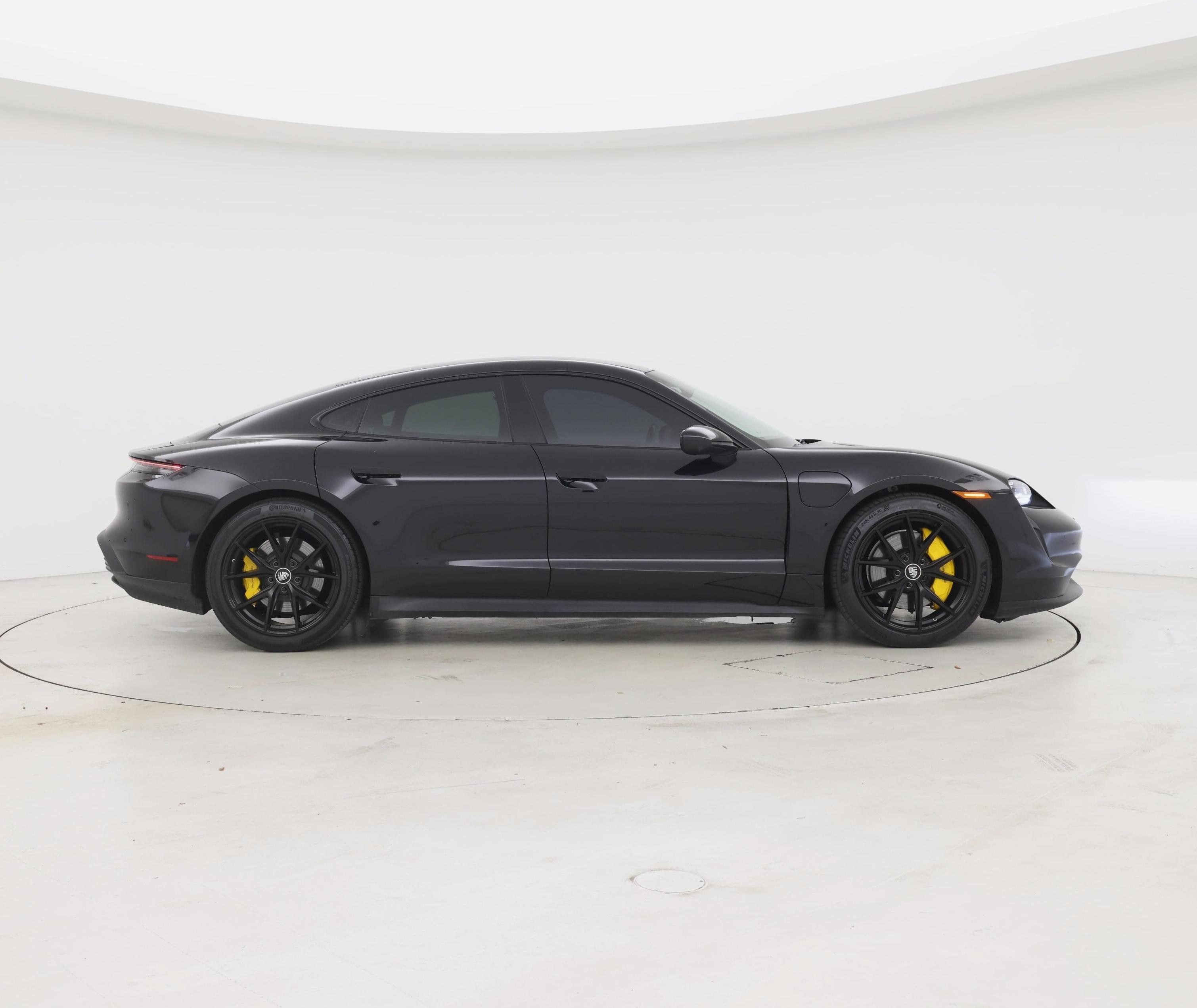 Thumbnail: 2022 Porsche Taycan - 7