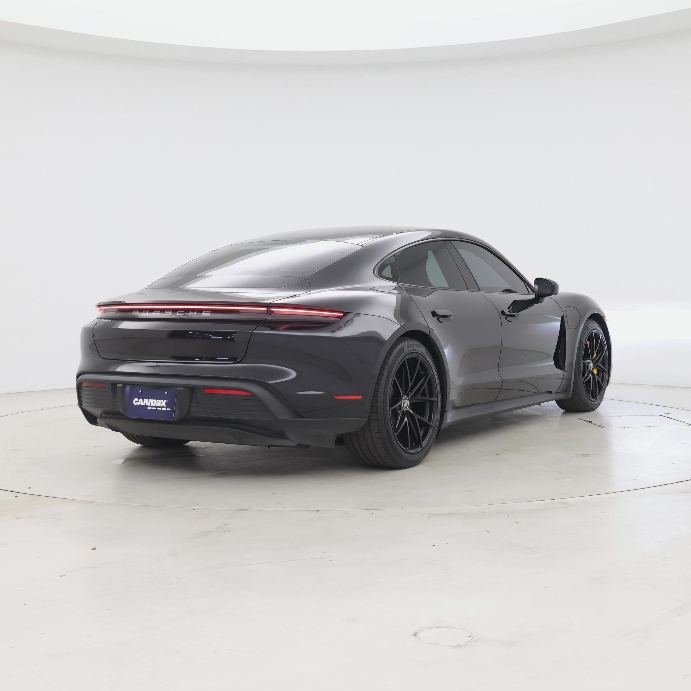 Thumbnail: 2022 Porsche Taycan - 8
