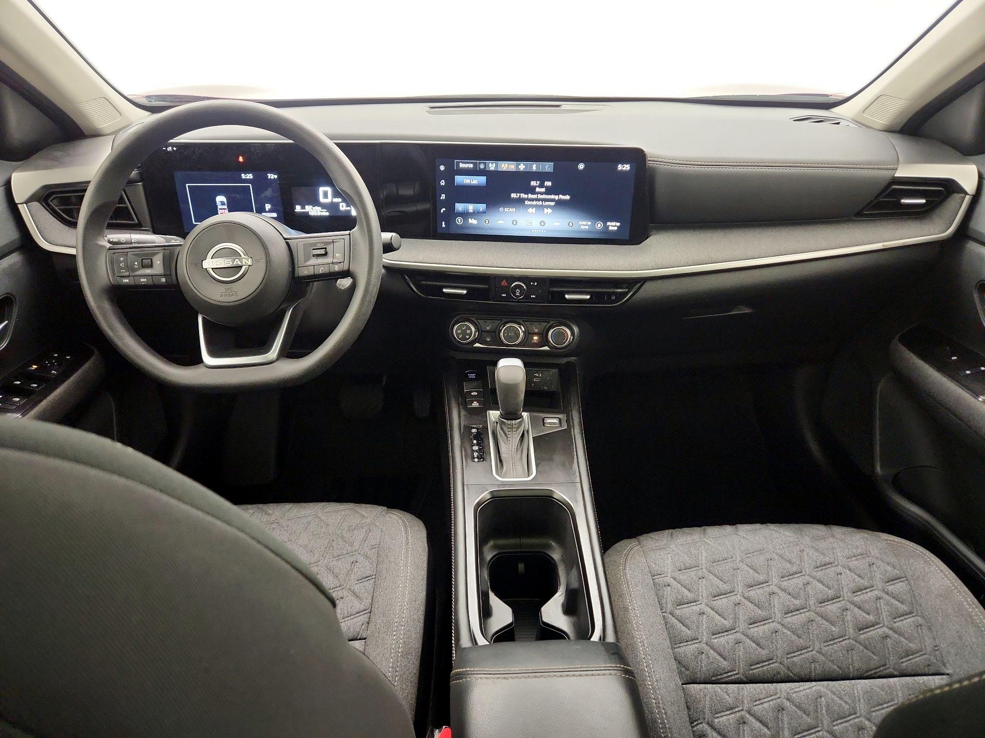 Thumbnail: 2025 Nissan Kicks - 9