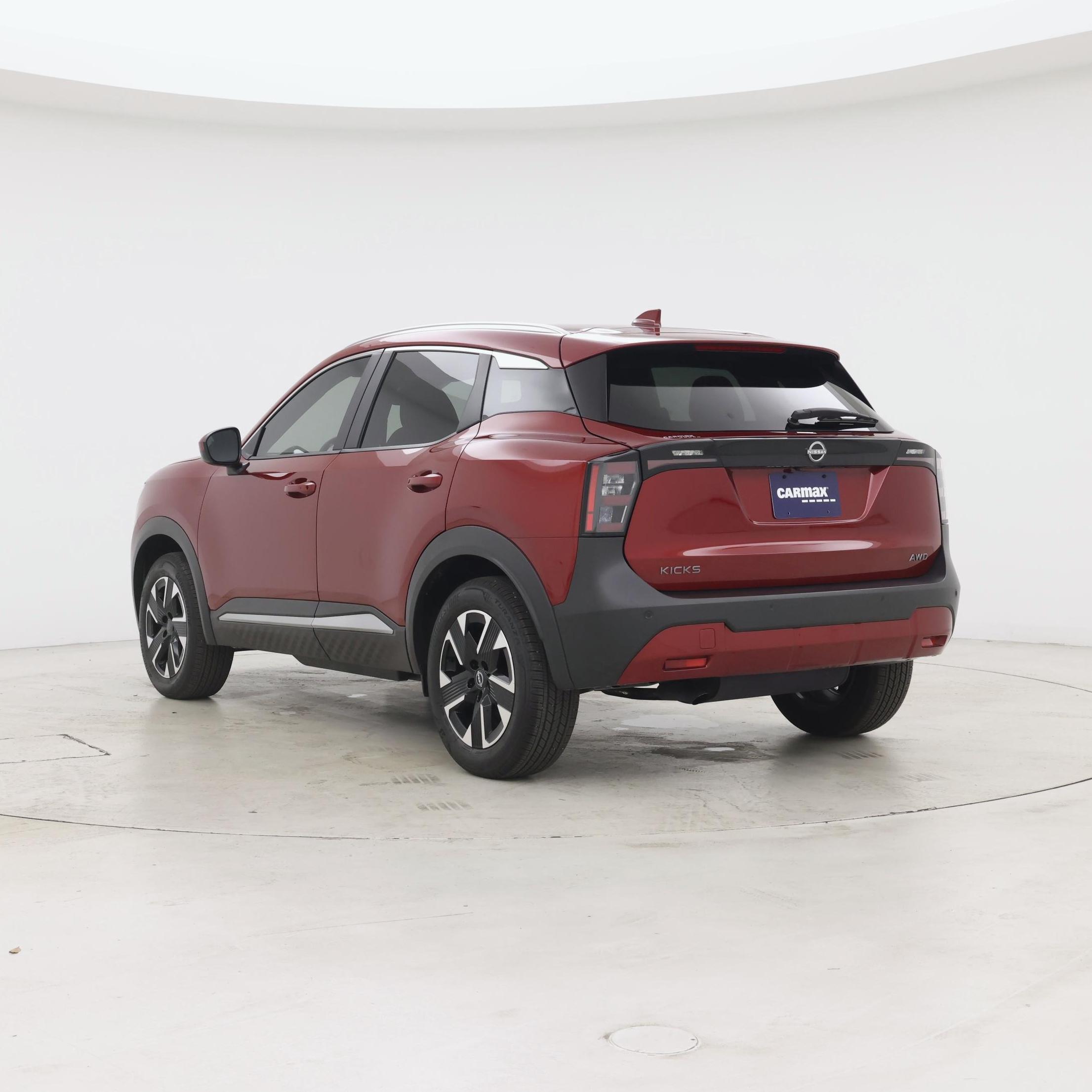 Thumbnail: 2025 Nissan Kicks - 2