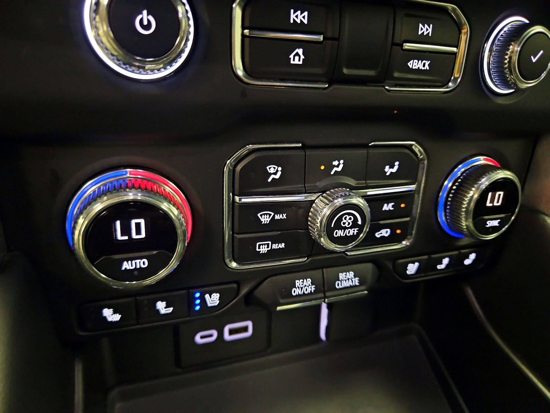 Thumbnail: 2024 GMC Yukon - 17