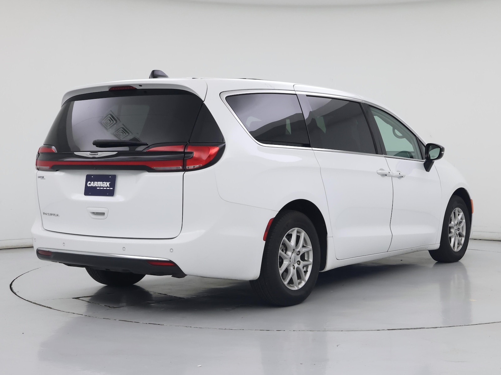 2024 Chrysler Pacifica Touring L - Photo 9