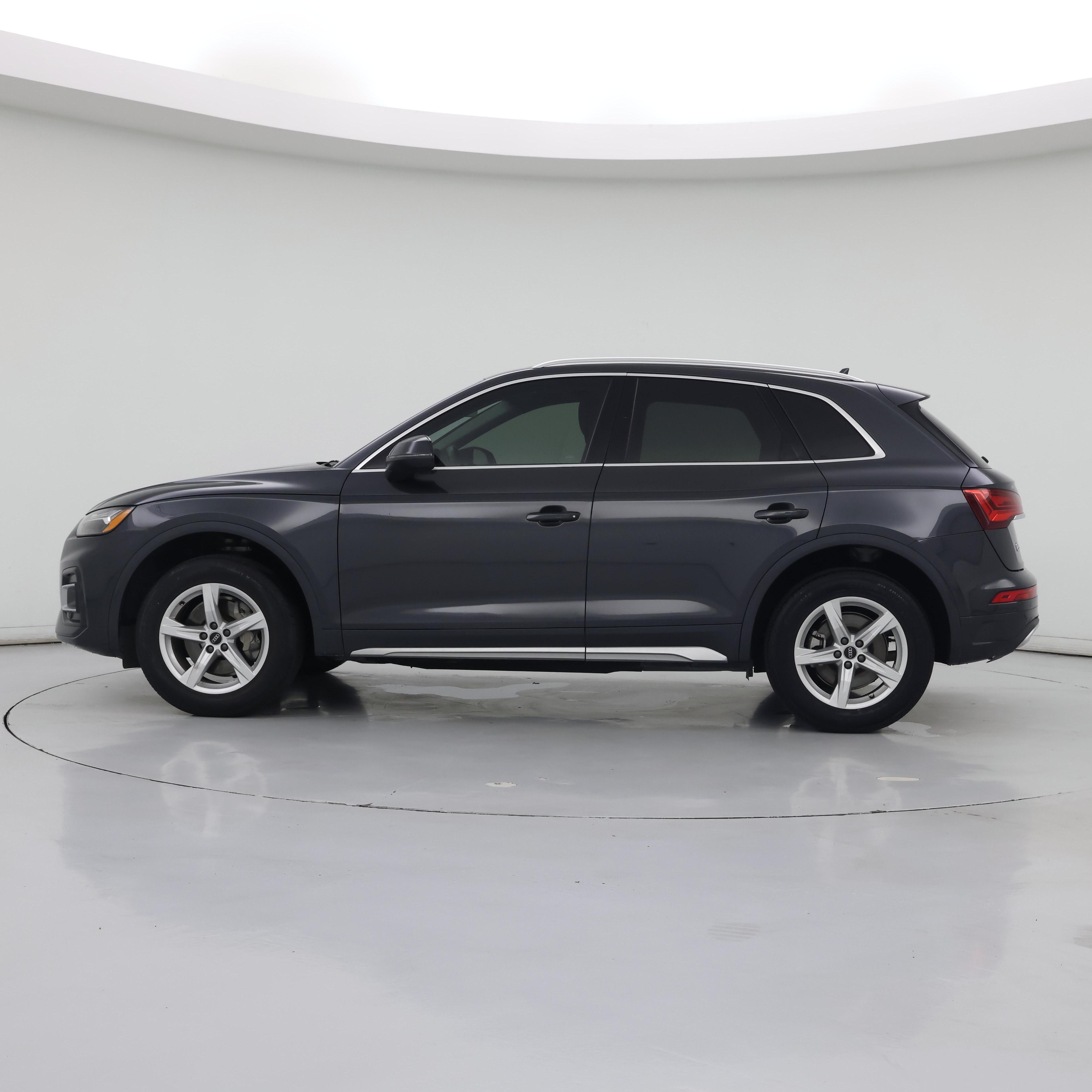 Thumbnail: 2023 Audi Q5 - 3