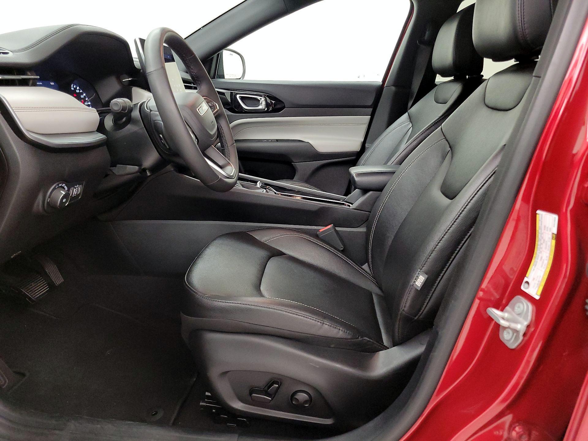 Thumbnail: 2025 Jeep Compass - 11