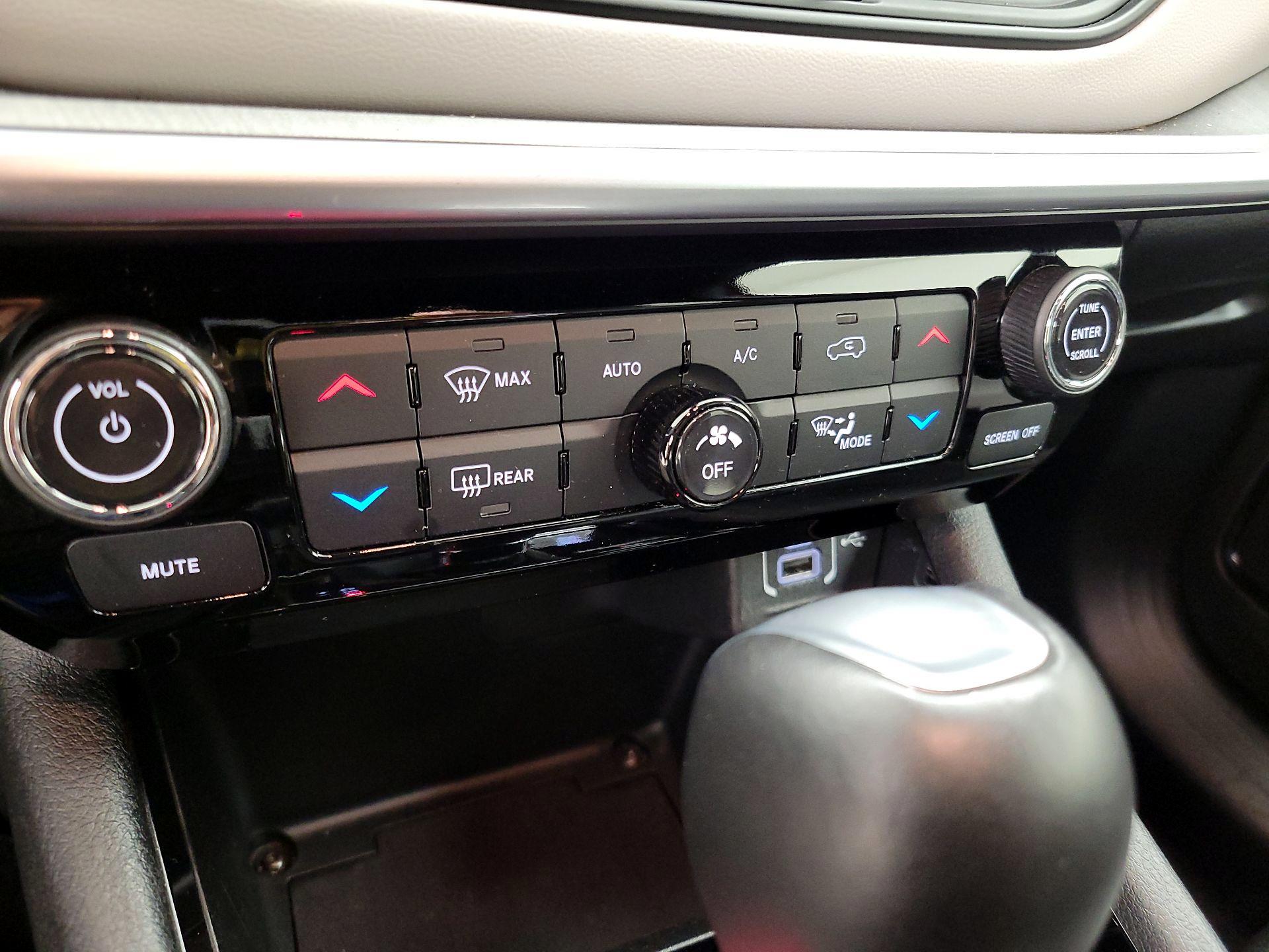 Thumbnail: 2025 Jeep Compass - 16