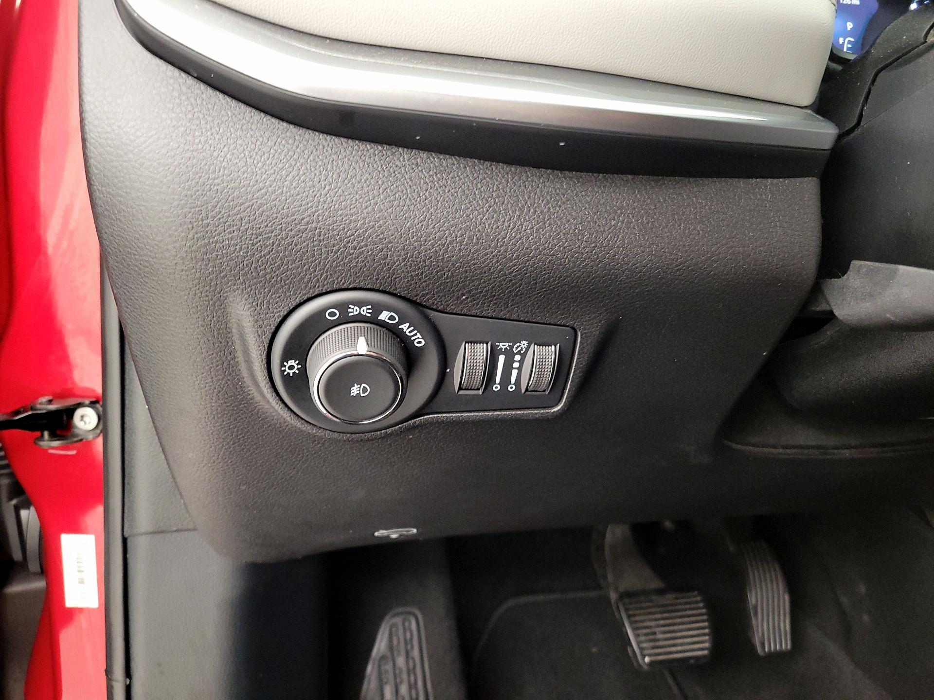 Thumbnail: 2025 Jeep Compass - 13