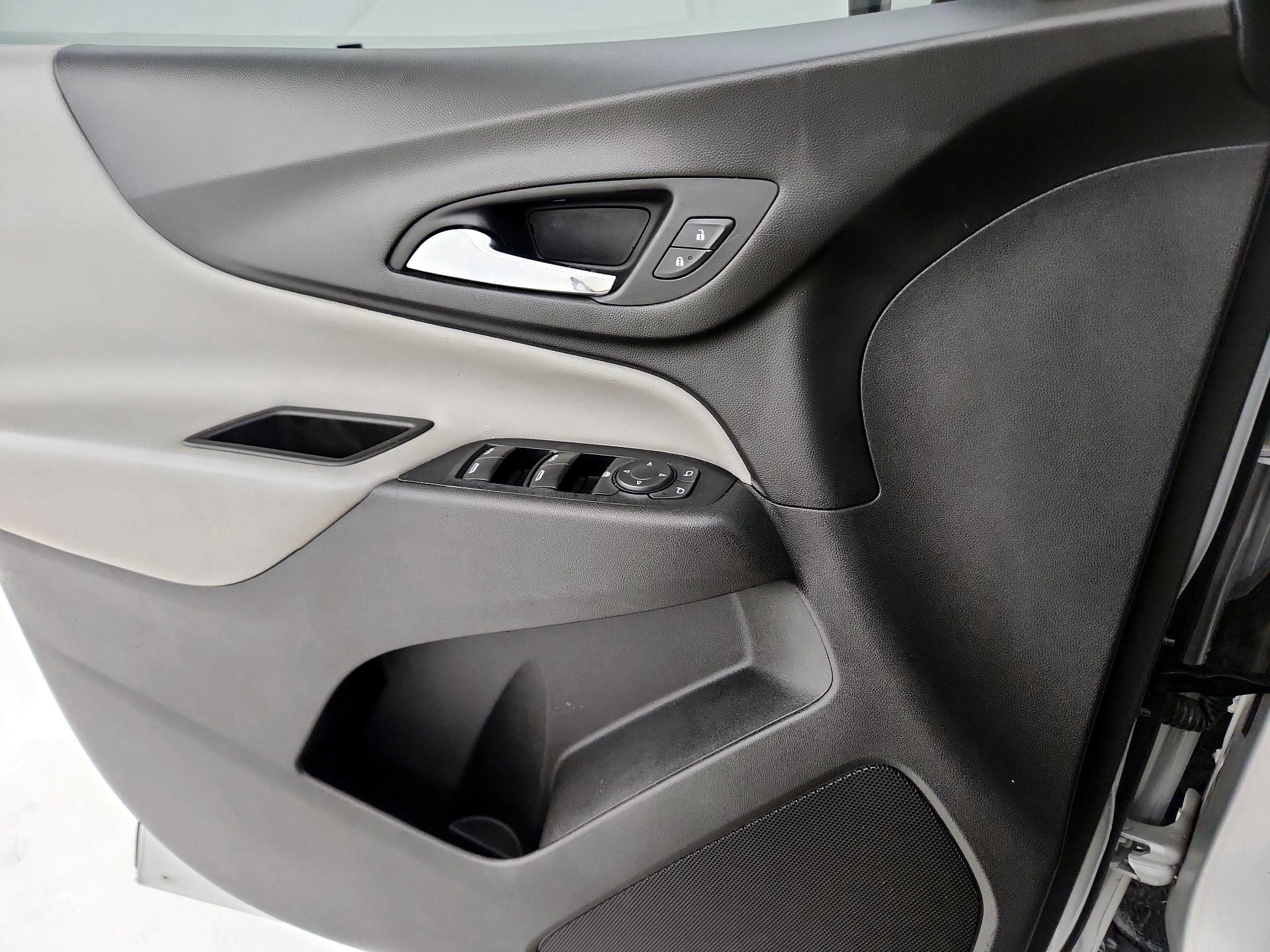 Thumbnail: 2020 Chevrolet Equinox - 10