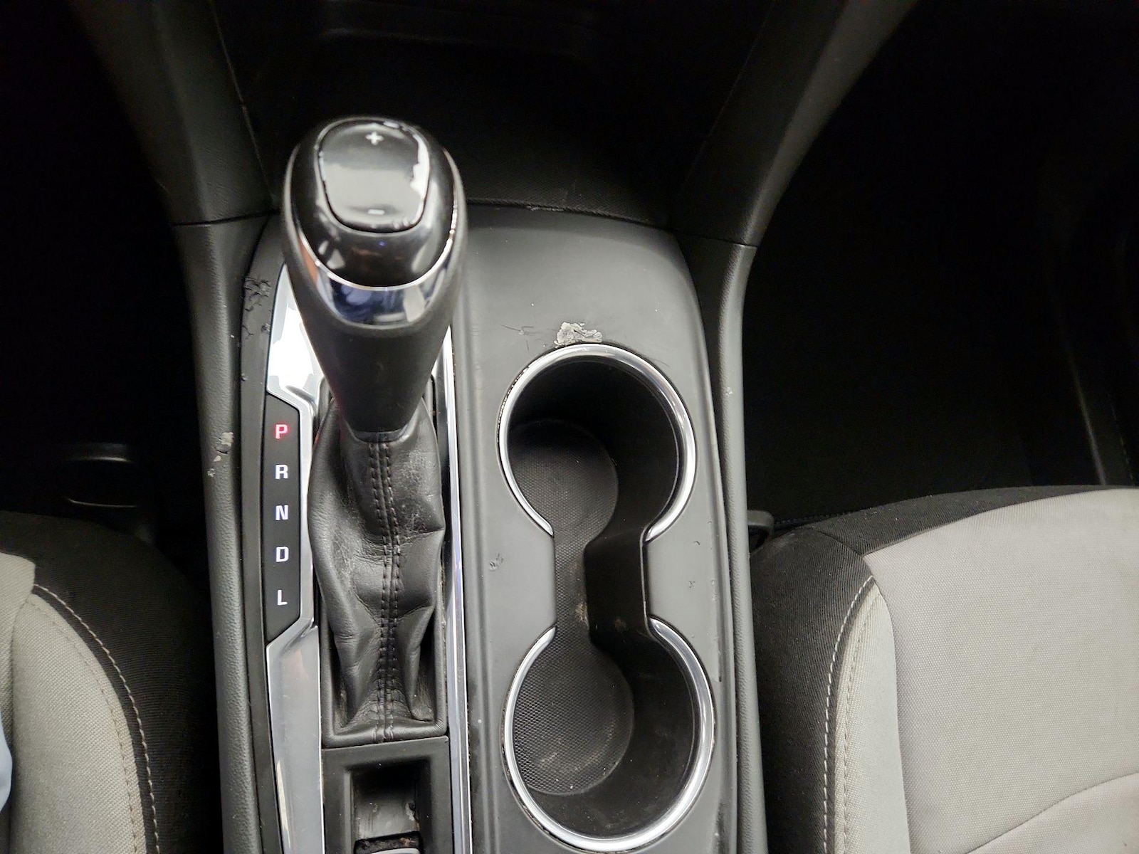 2020 Chevrolet Equinox LS - Photo 16