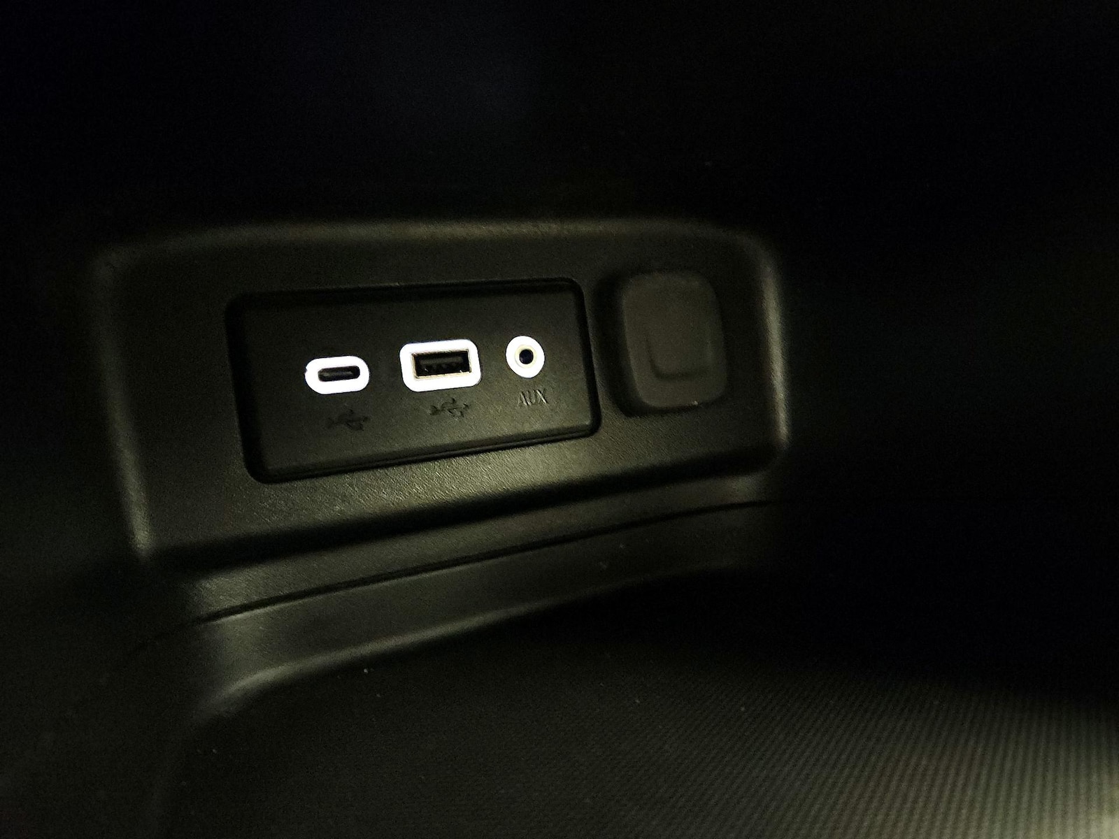 2020 Chevrolet Equinox LS - Photo 17