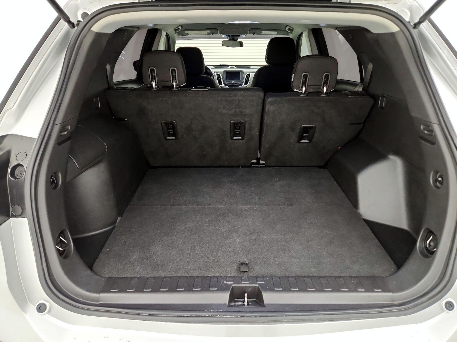 2020 Chevrolet Equinox LS - Photo 19