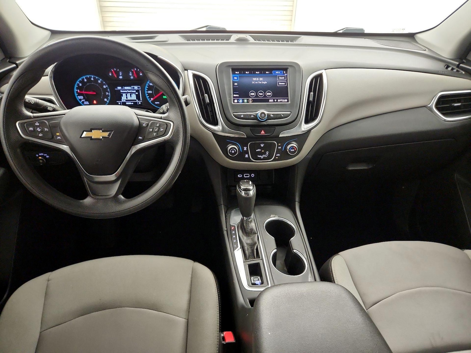 2020 Chevrolet Equinox LS - Photo 8