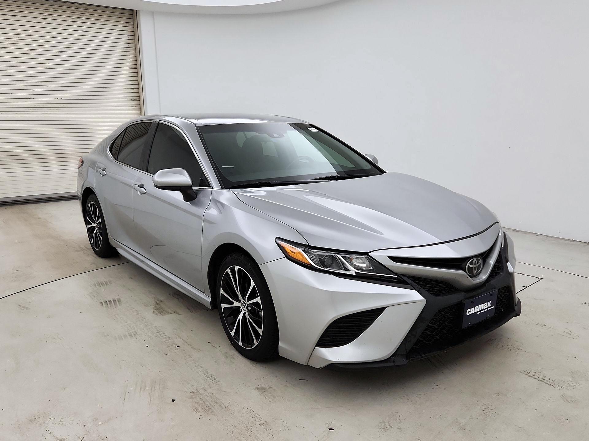 Thumbnail: 2018 Toyota Camry - 1