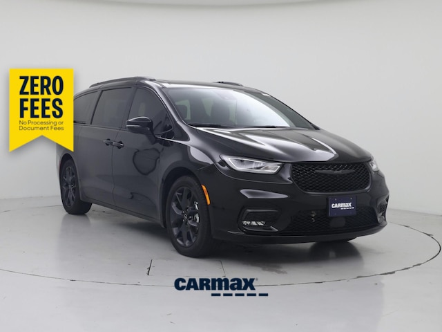 Black 2026 Chrysler Pacifica Minivan Front-Wheel Drive Automatic