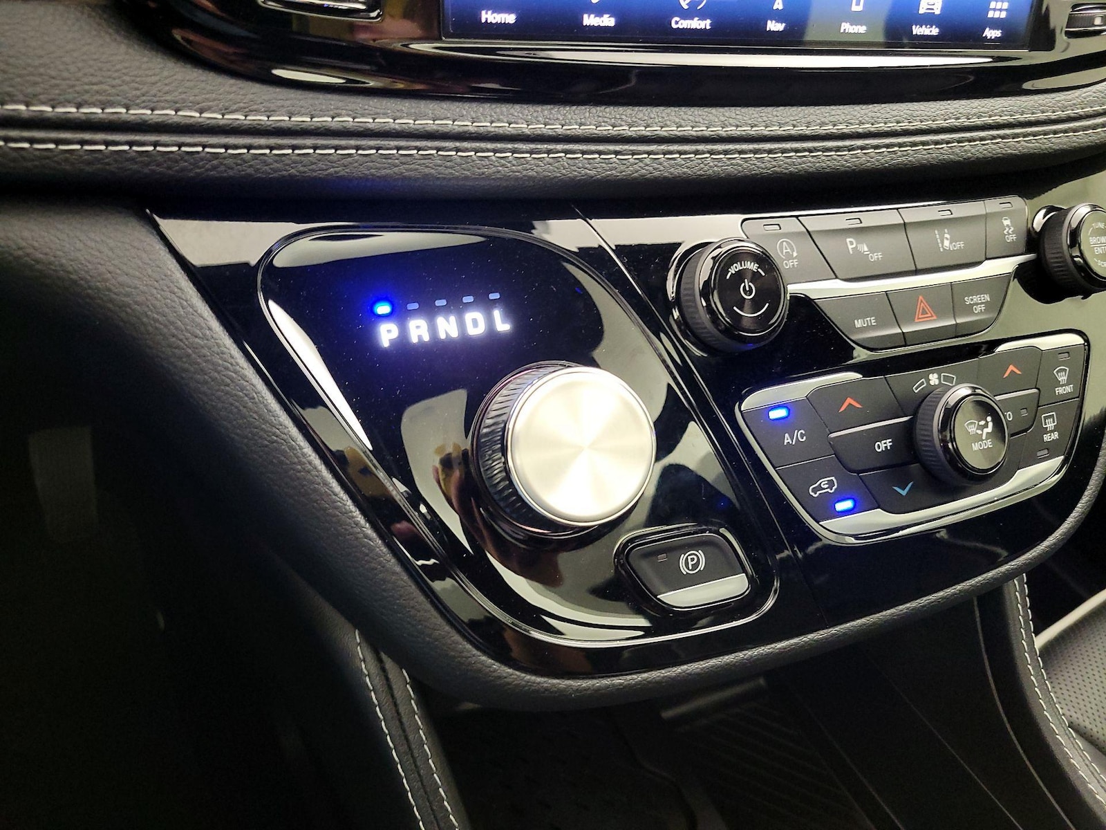 2026 Chrysler Pacifica Limited - Photo 19