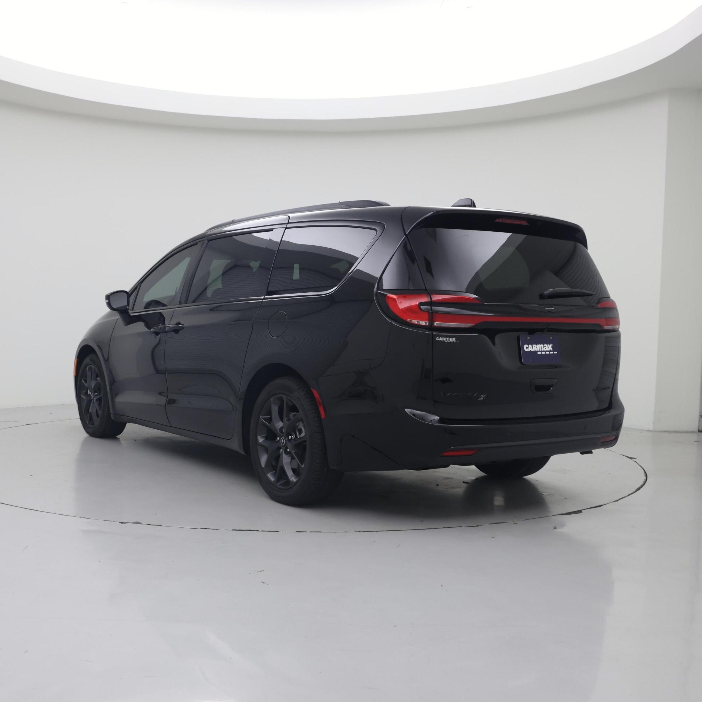 Thumbnail: 2026 Chrysler Pacifica - 2