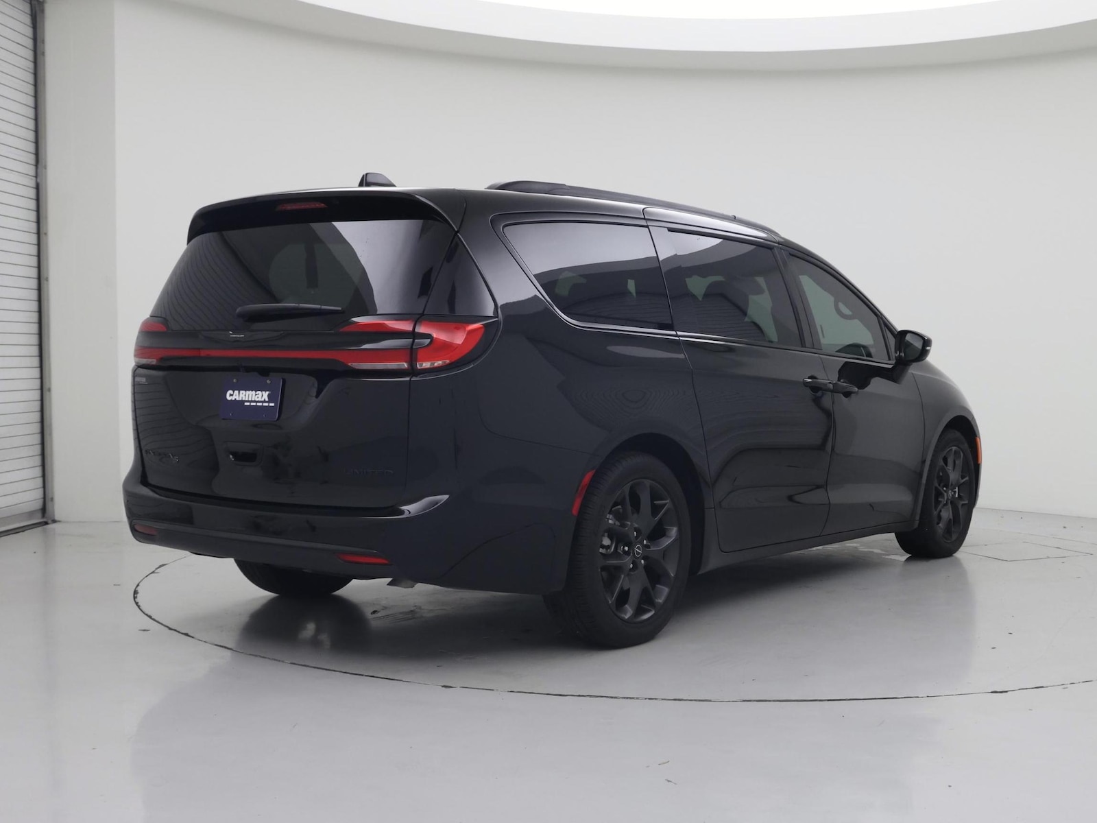 2026 Chrysler Pacifica Limited - Photo 9
