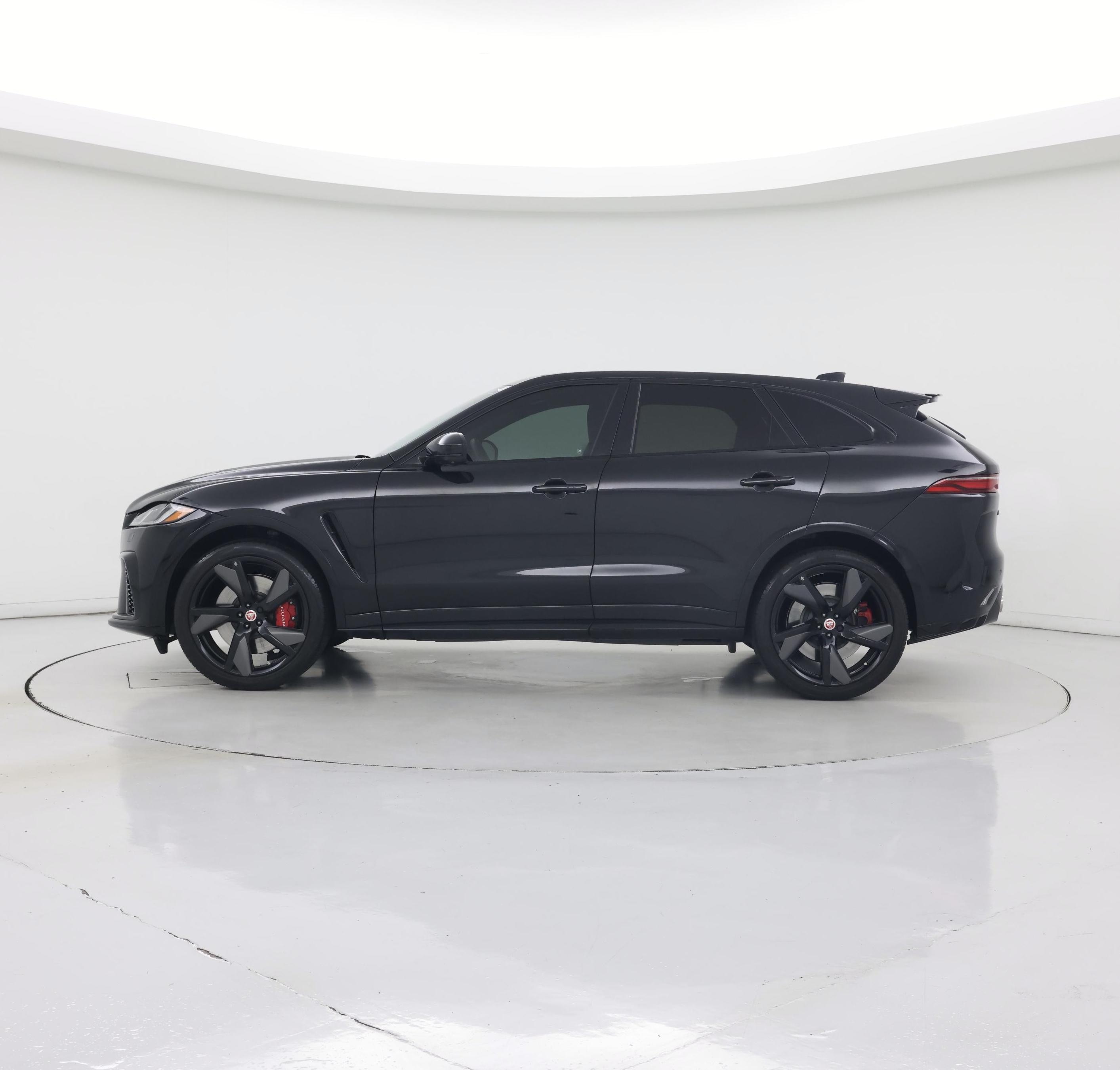 Thumbnail: 2023 Jaguar F-Pace - 3
