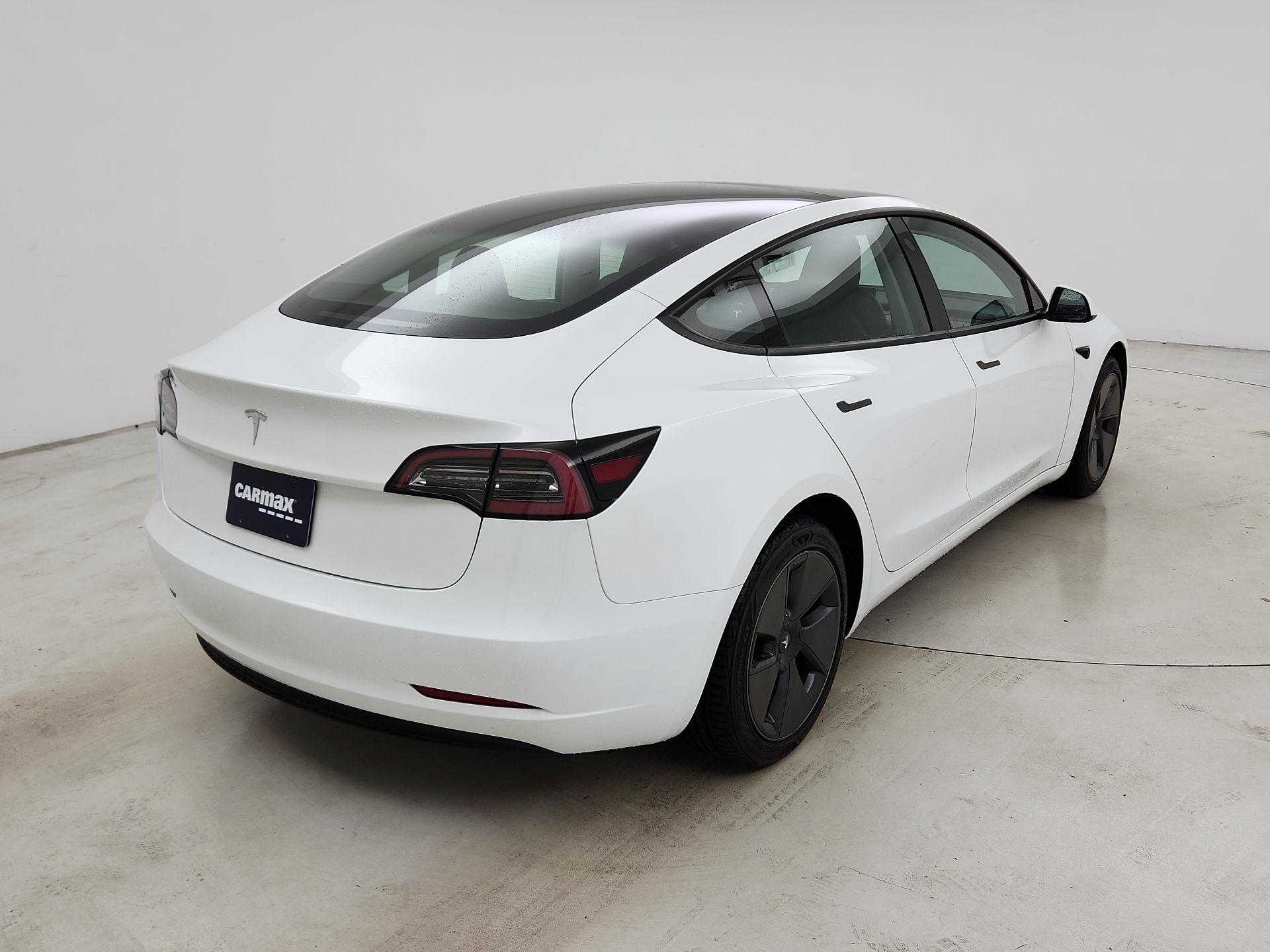 Thumbnail: 2023 Tesla Model 3 - 5