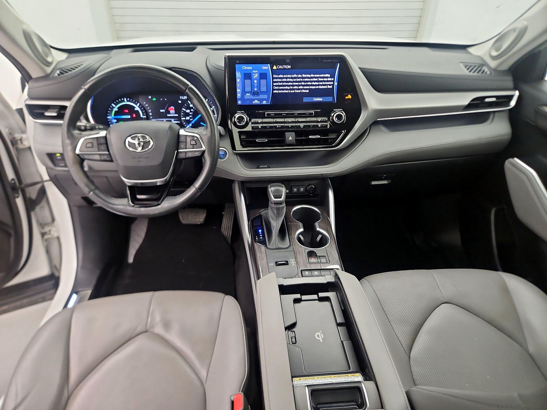 Thumbnail: 2021 Toyota Highlander - 9