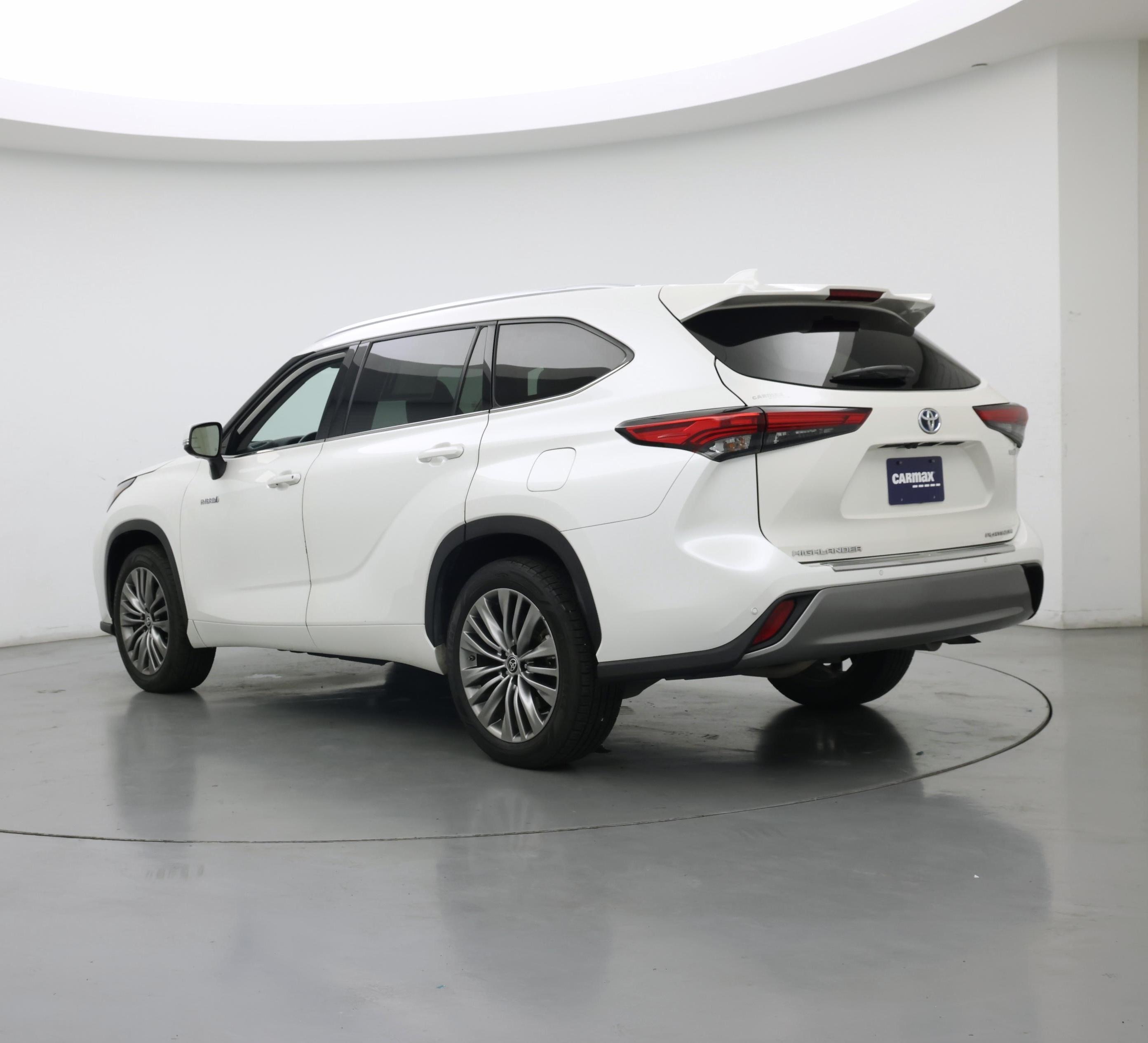 Thumbnail: 2021 Toyota Highlander - 2