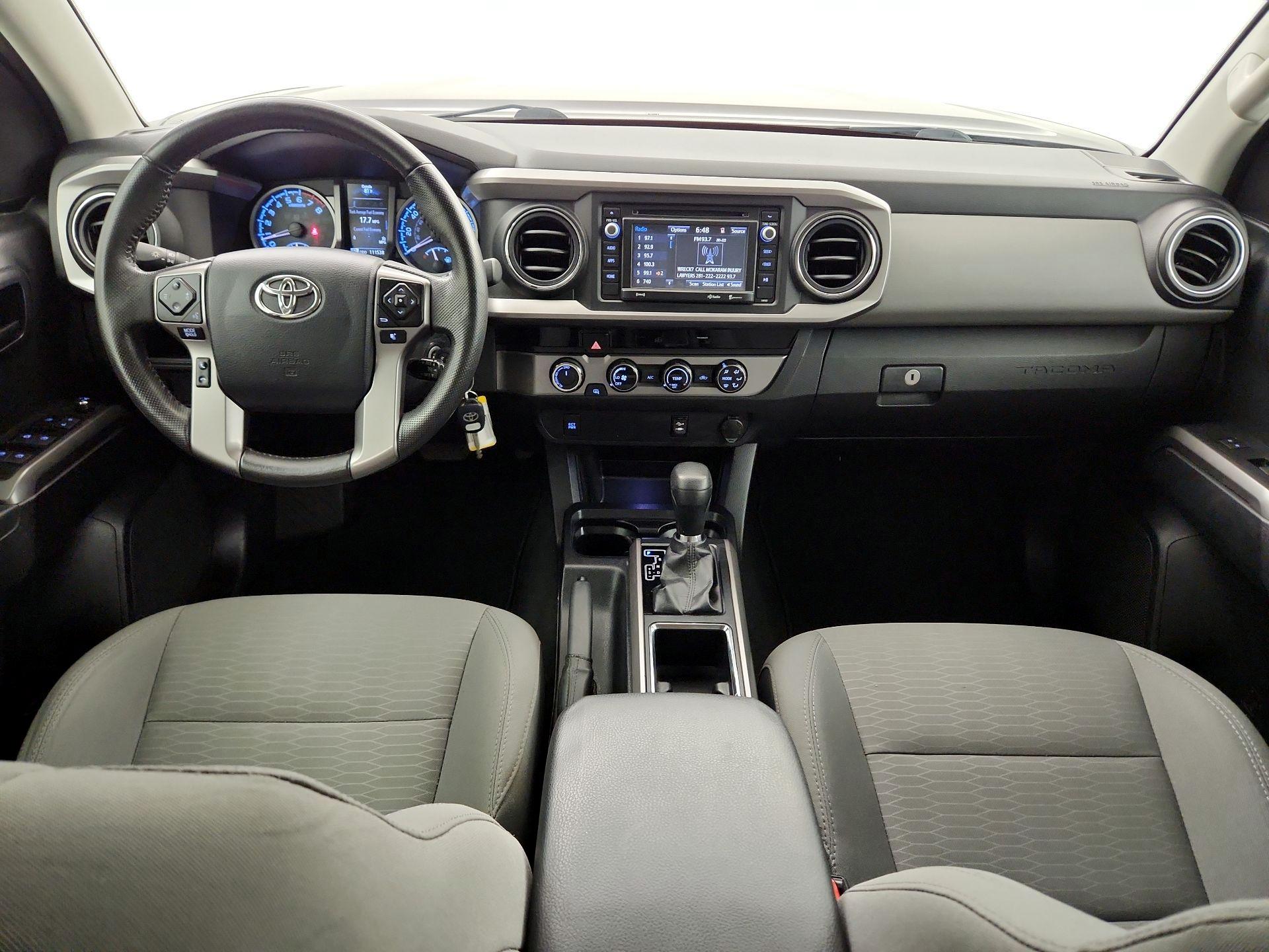 Thumbnail: 2017 Toyota Tacoma - 8