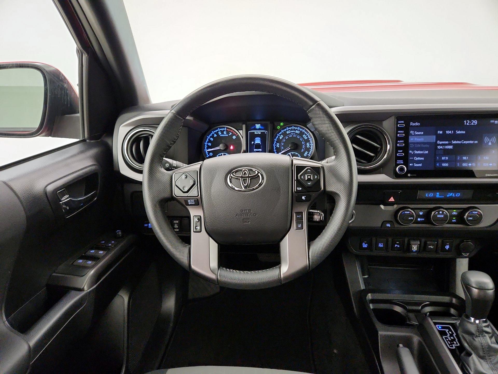 Thumbnail: 2021 Toyota Tacoma - 10