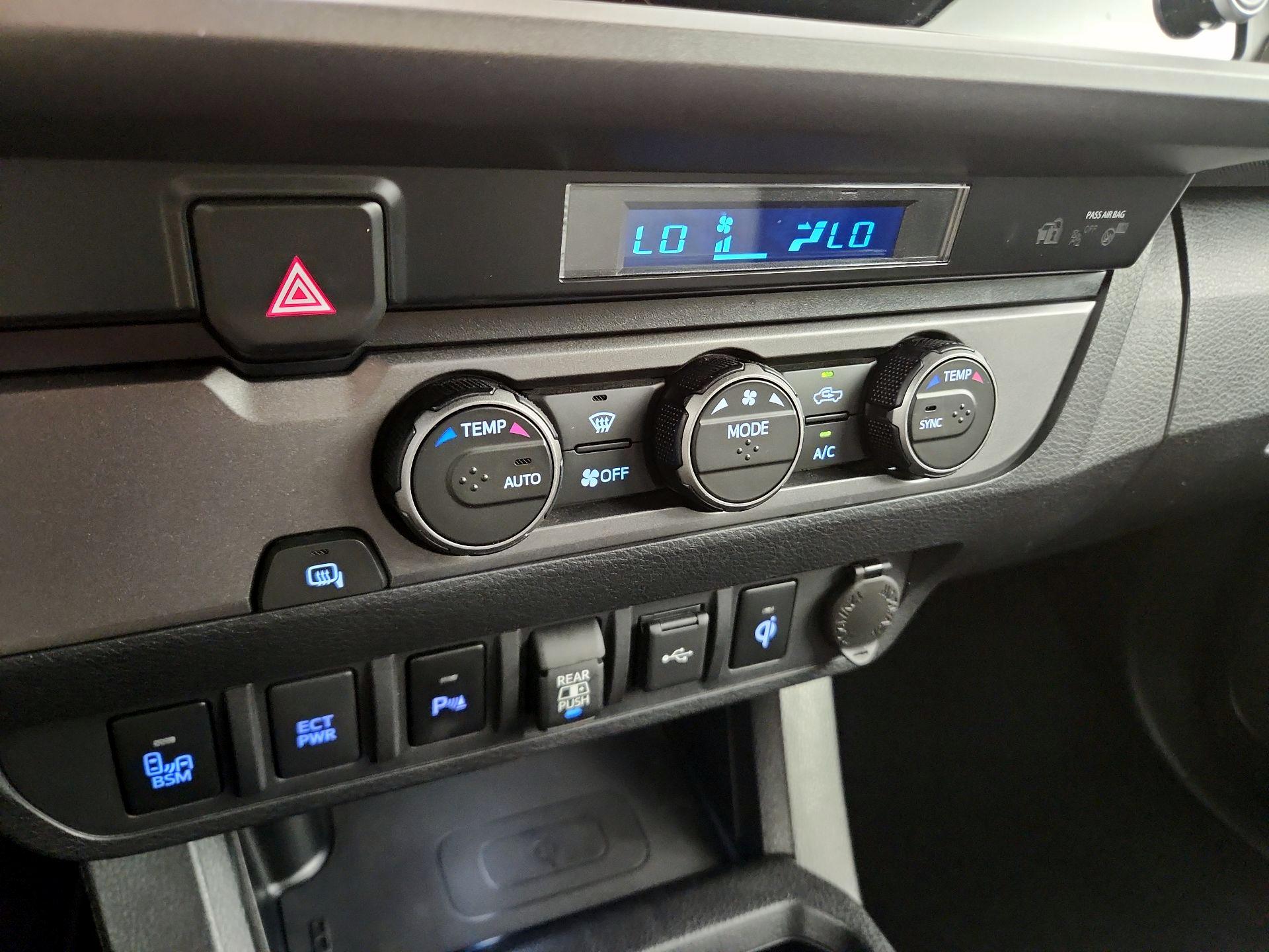 Thumbnail: 2021 Toyota Tacoma - 16