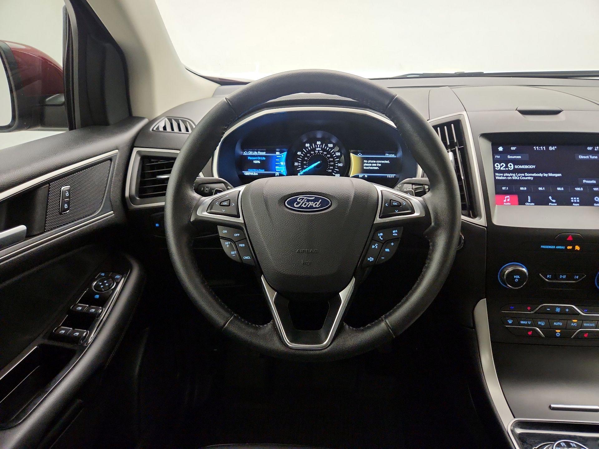 Thumbnail: 2019 Ford Edge - 10