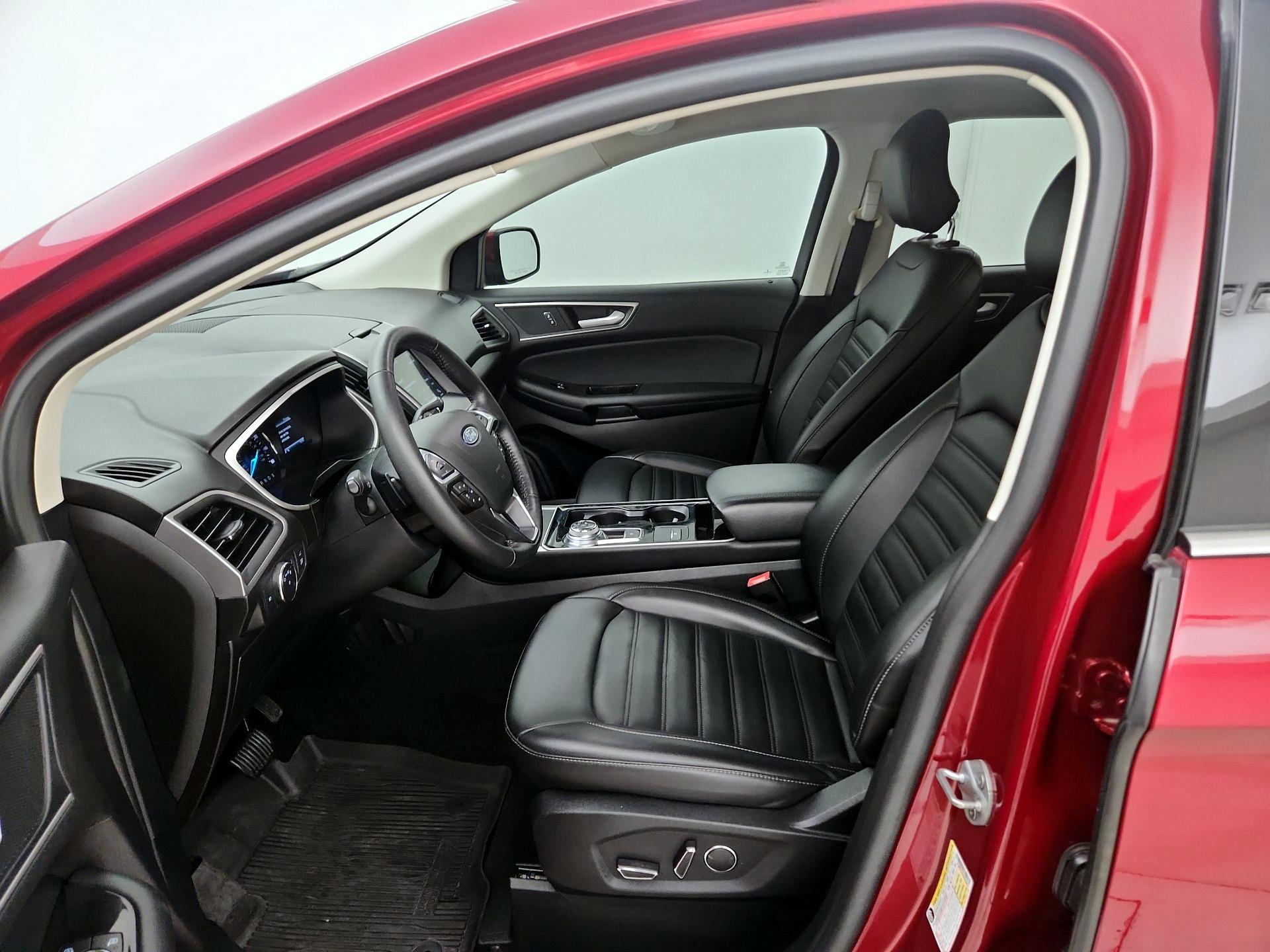 Thumbnail: 2019 Ford Edge - 11