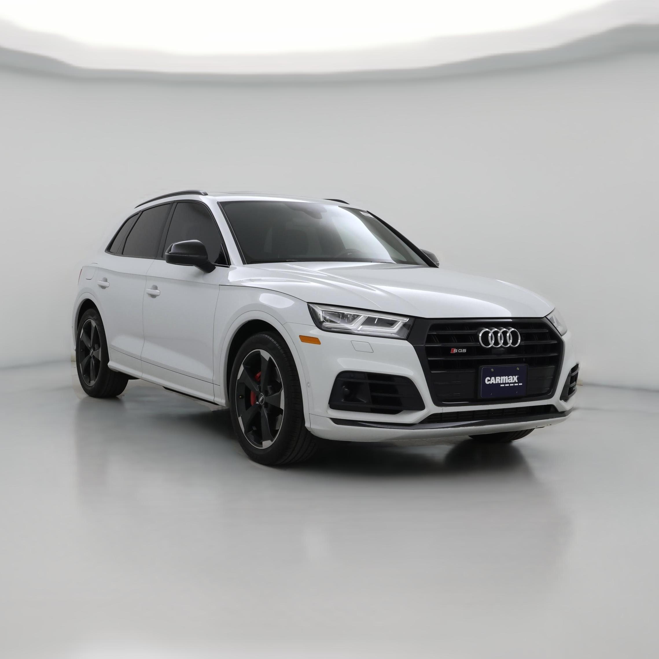 Thumbnail: 2019 Audi SQ5 - 1