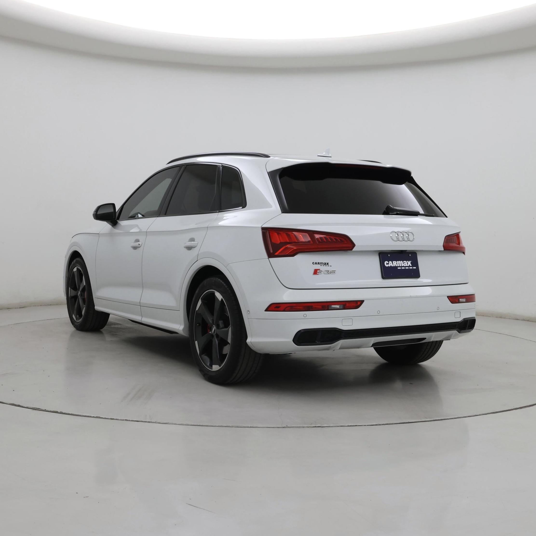 Thumbnail: 2019 Audi SQ5 - 2