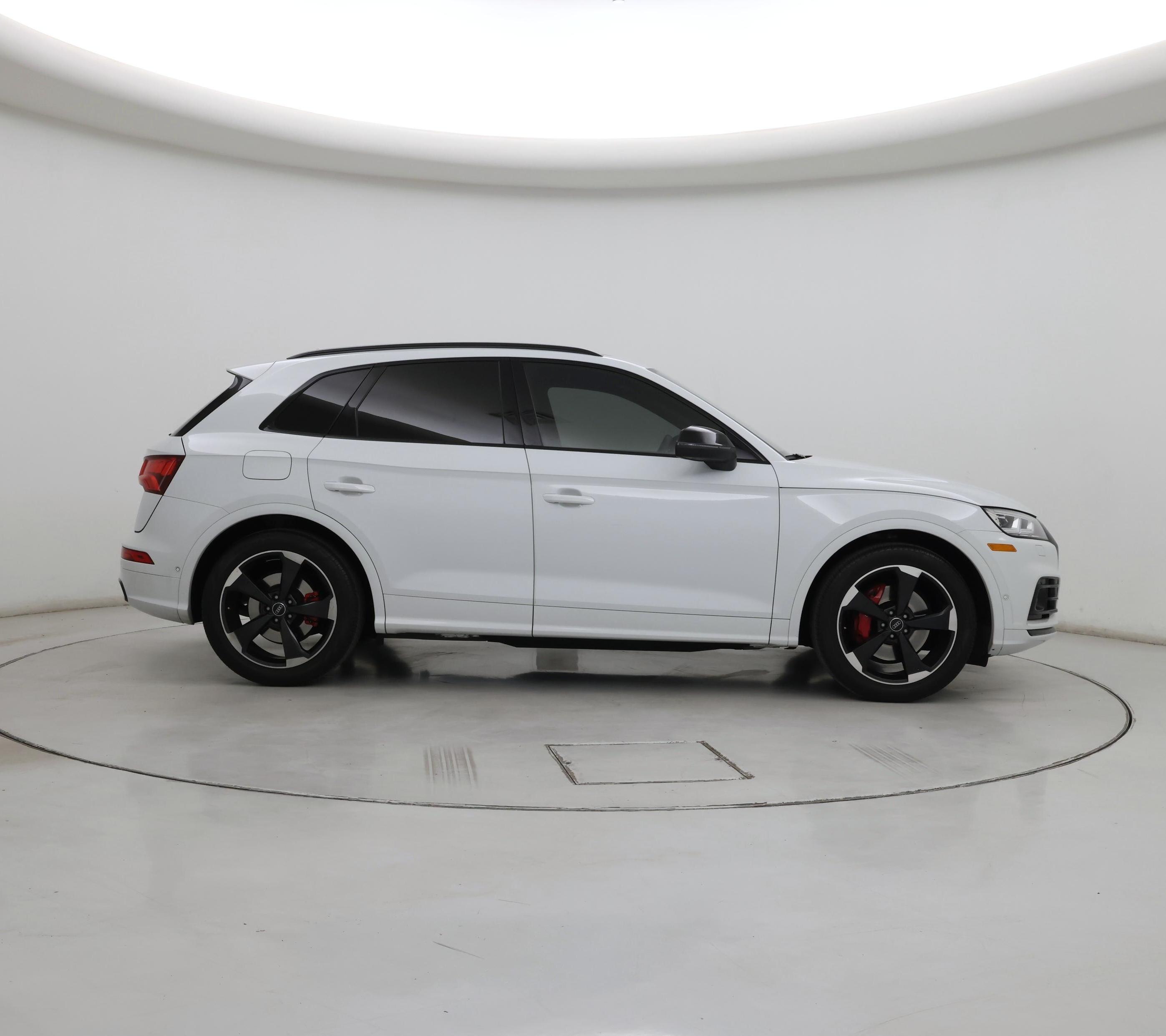 Thumbnail: 2019 Audi SQ5 - 7