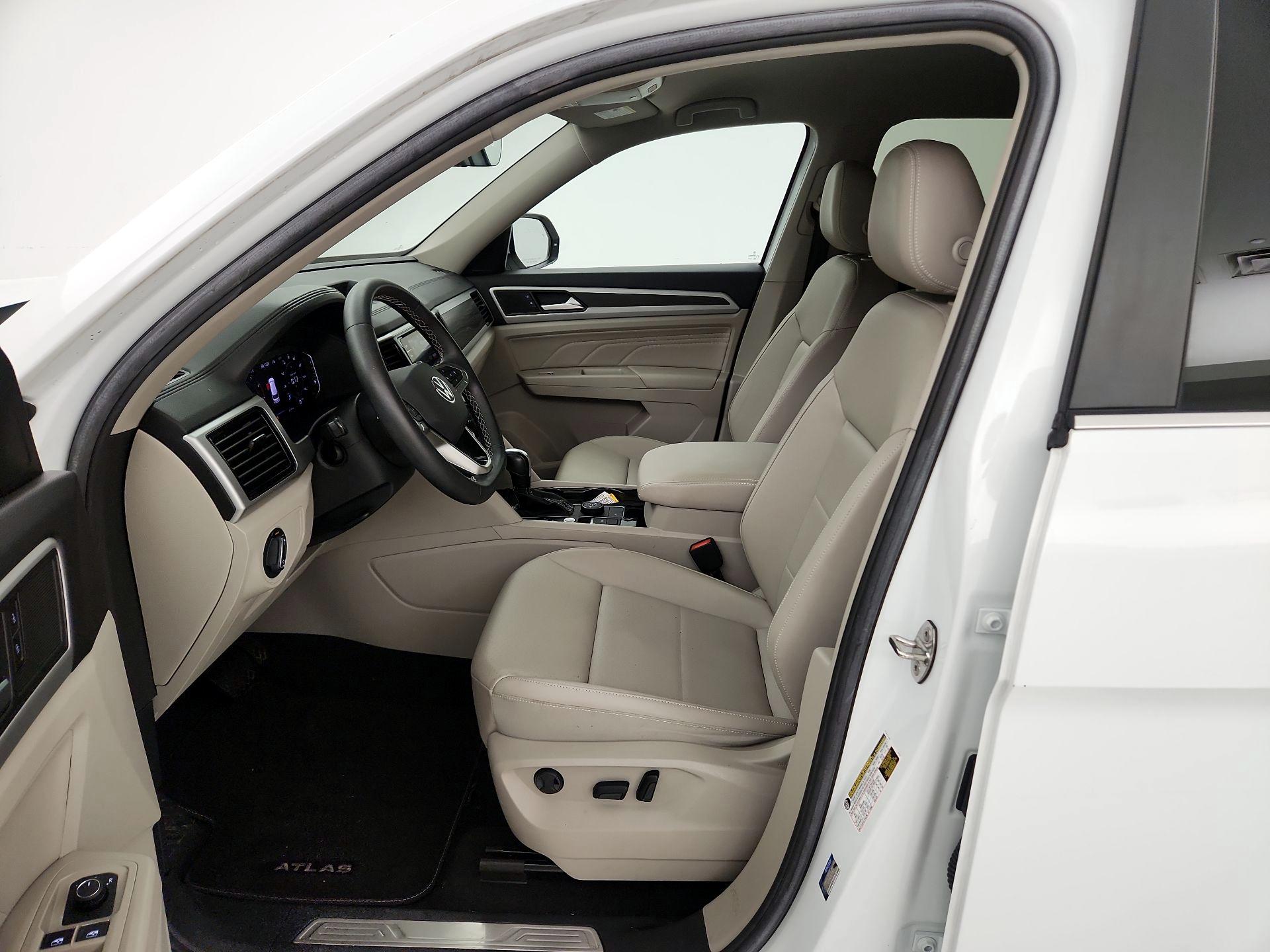 Thumbnail: 2023 Volkswagen Atlas - 9