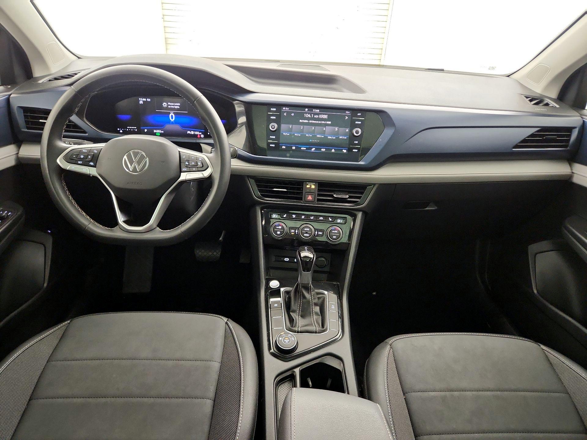 Thumbnail: 2024 Volkswagen Taos - 8
