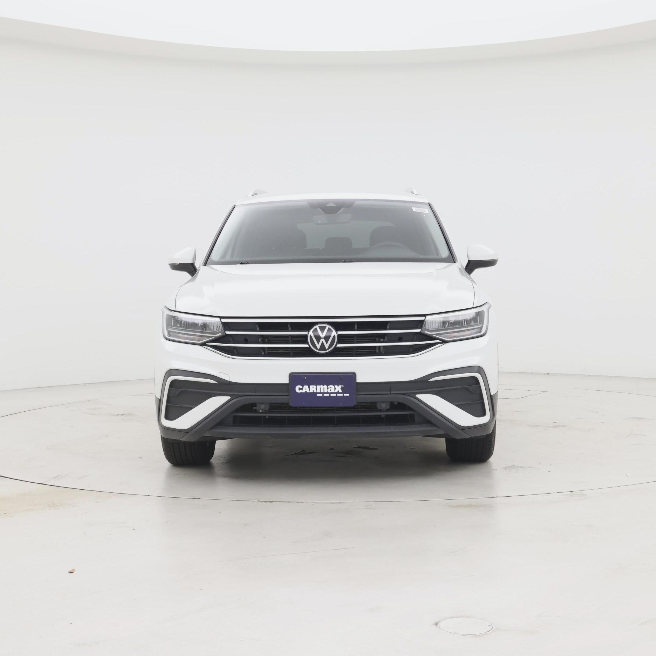 Thumbnail: 2023 Volkswagen Tiguan - 5