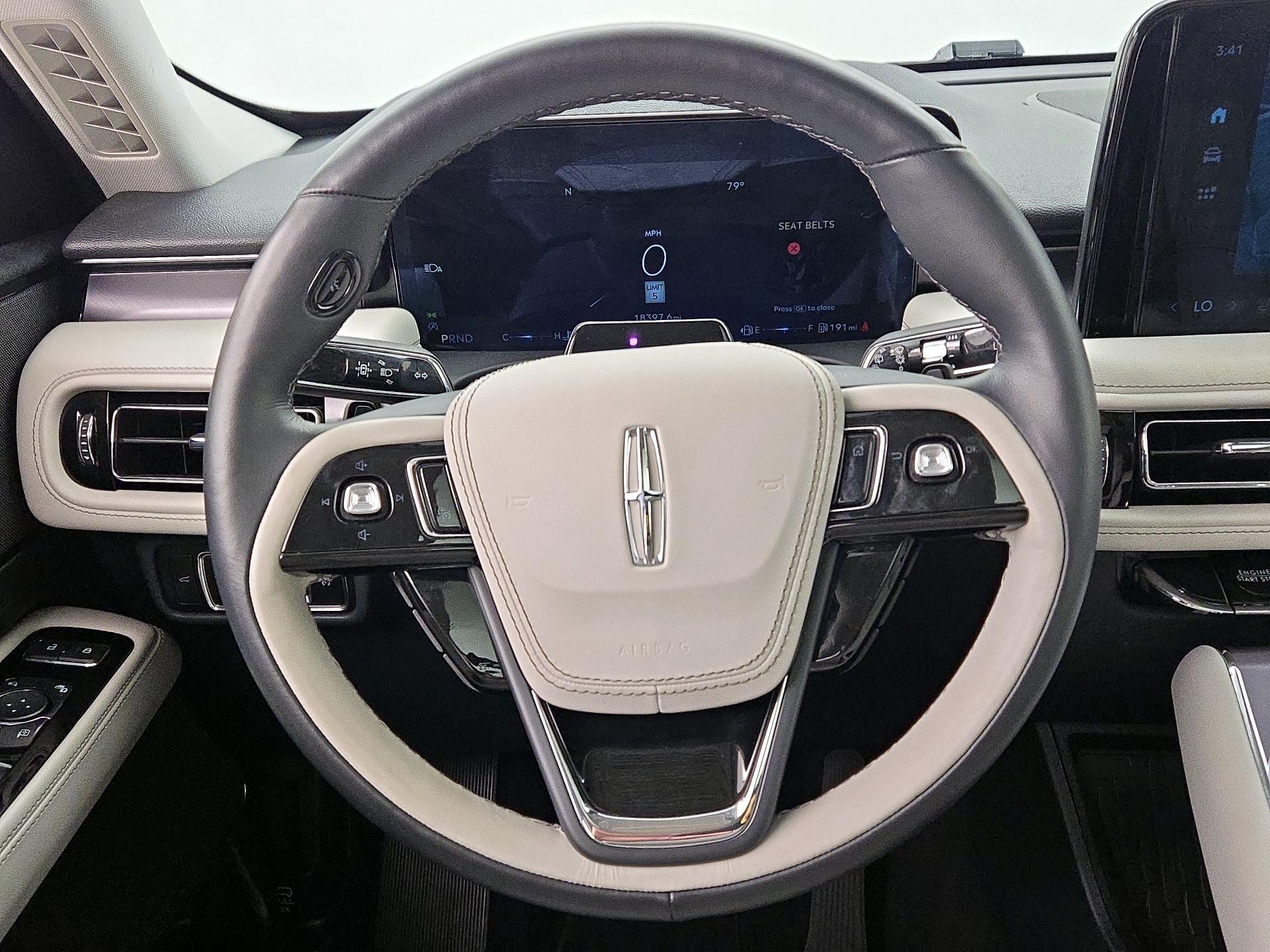 Thumbnail: 2025 Lincoln Aviator - 10