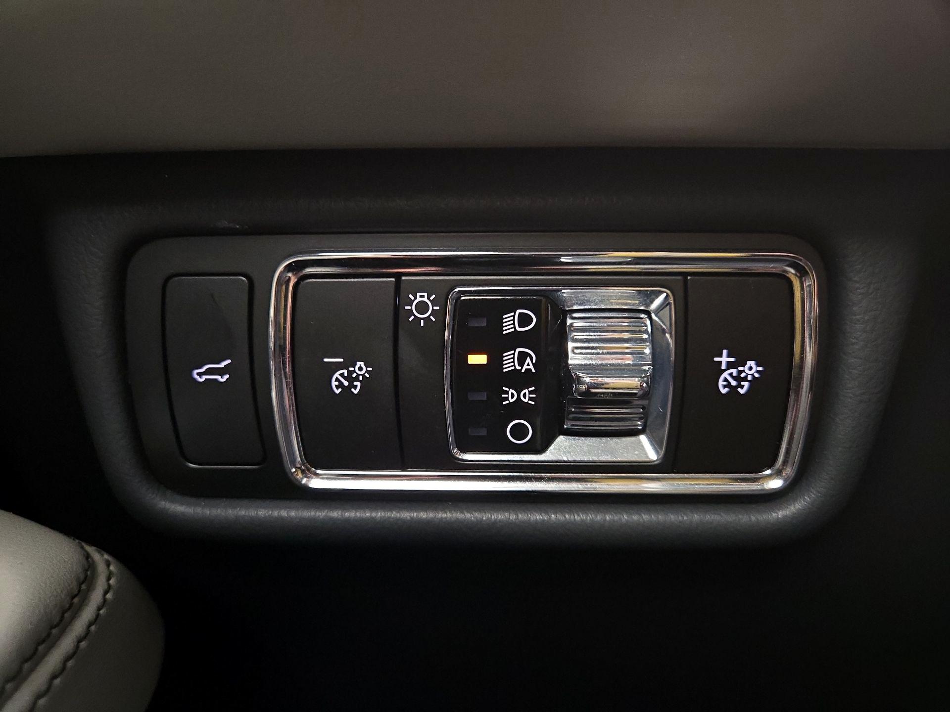 Thumbnail: 2025 Lincoln Aviator - 13