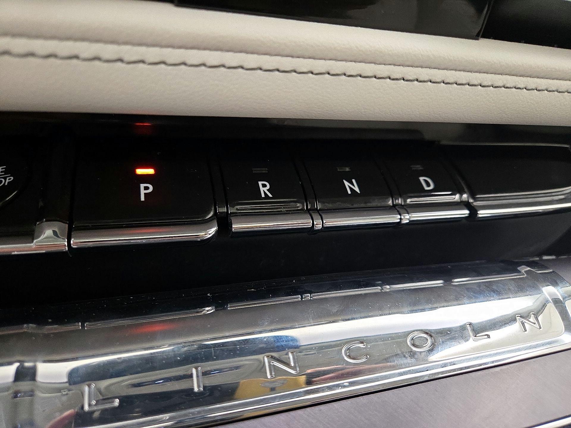 Thumbnail: 2025 Lincoln Aviator - 18
