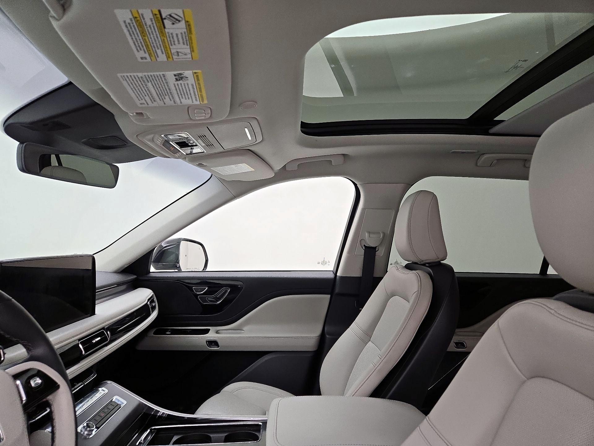 Thumbnail: 2025 Lincoln Aviator - 20