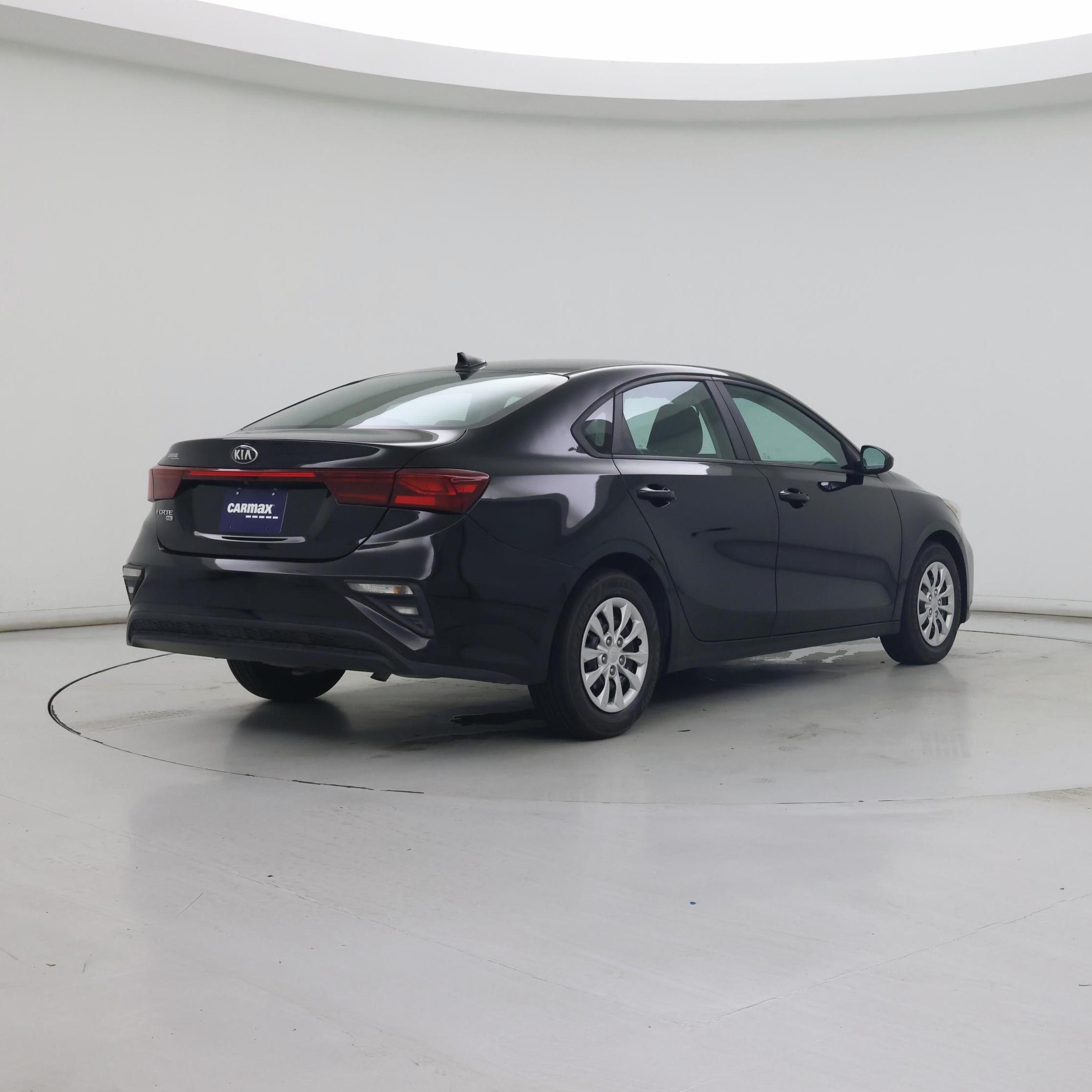 Thumbnail: 2021 Kia Forte - 8