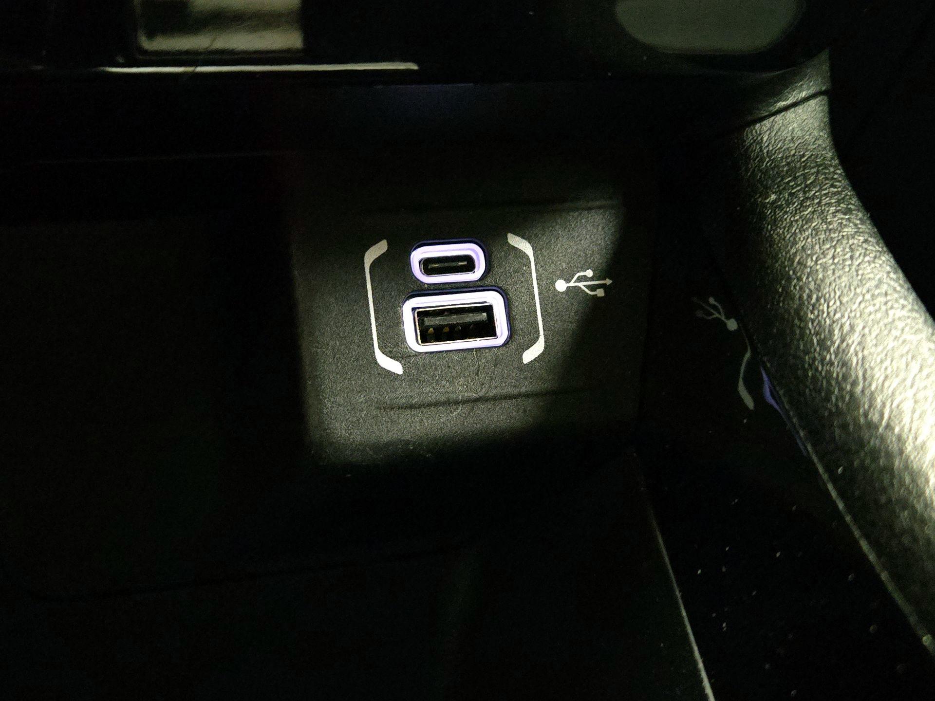 Thumbnail: 2022 Jeep Compass - 18
