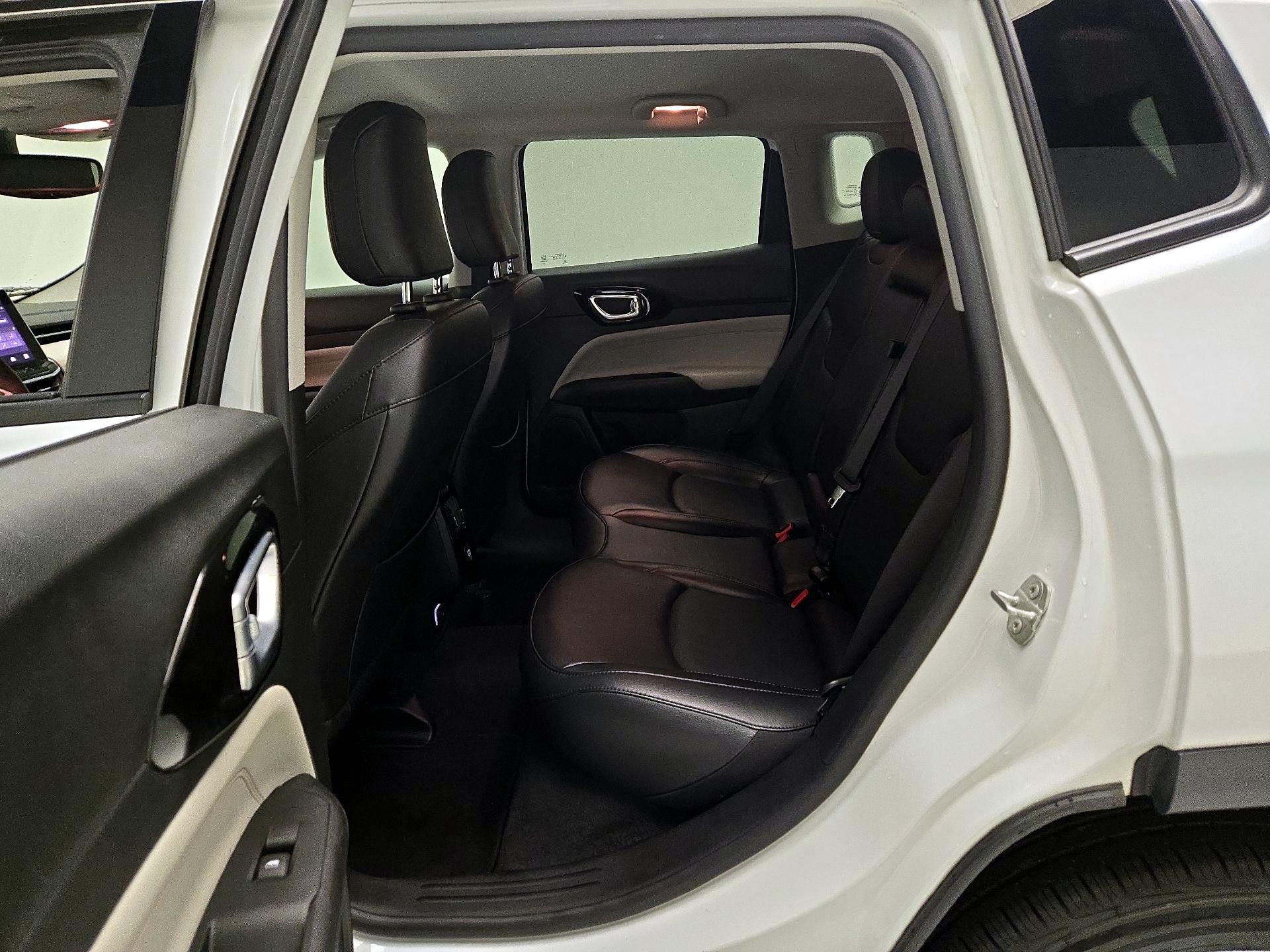 Thumbnail: 2022 Jeep Compass - 19