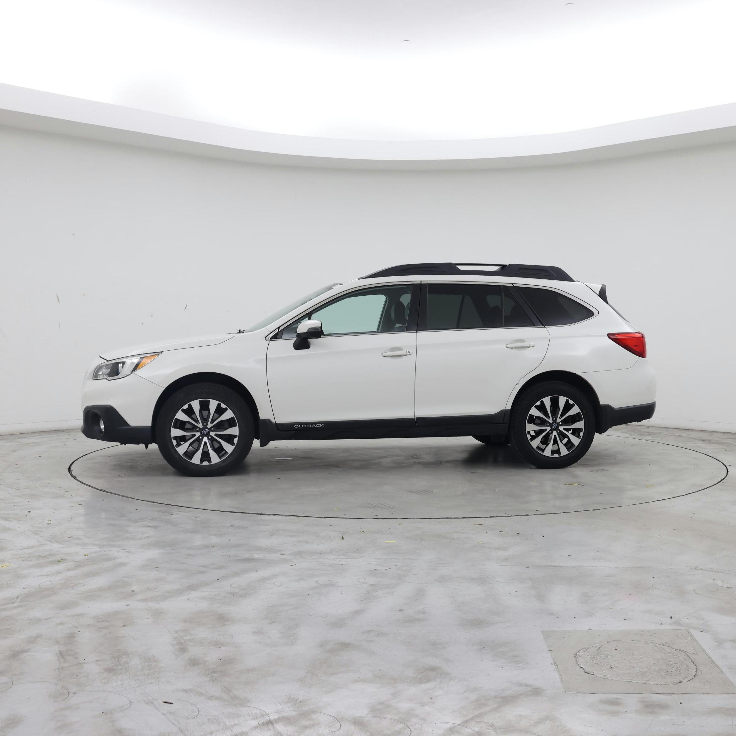 Thumbnail: 2017 Subaru Outback - 3