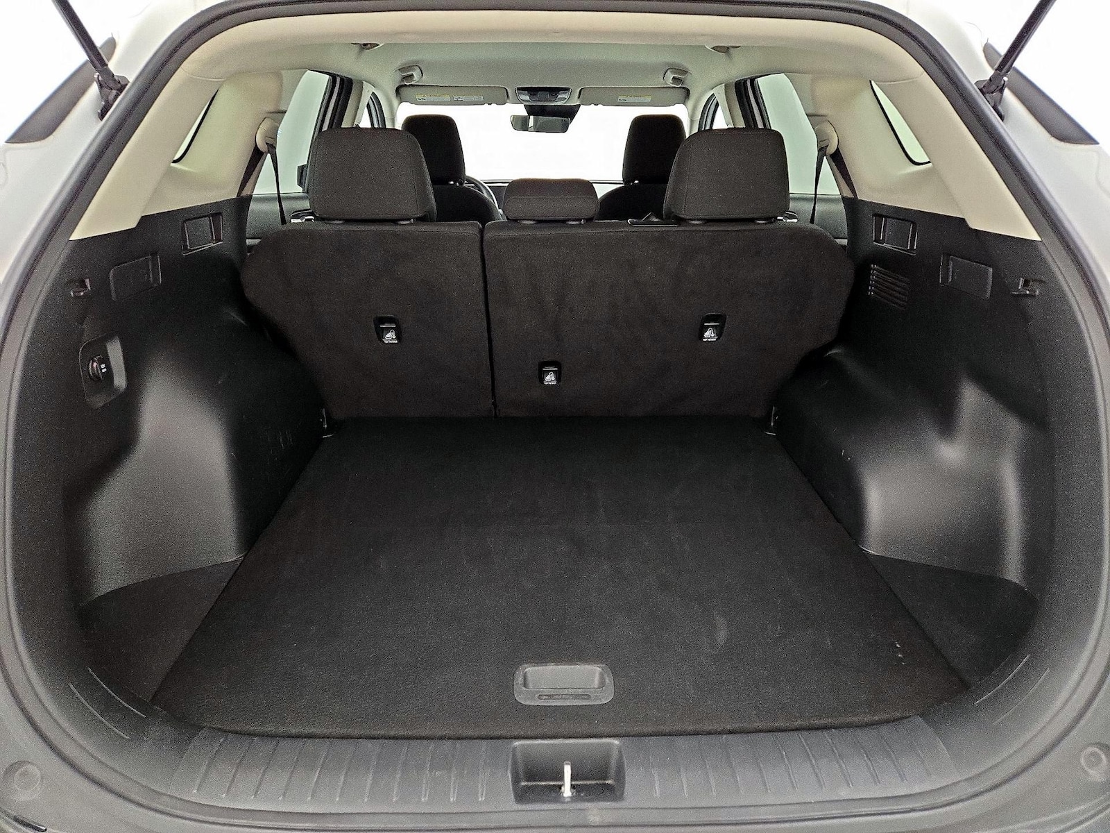 2025 Kia Sportage LX - Photo 21